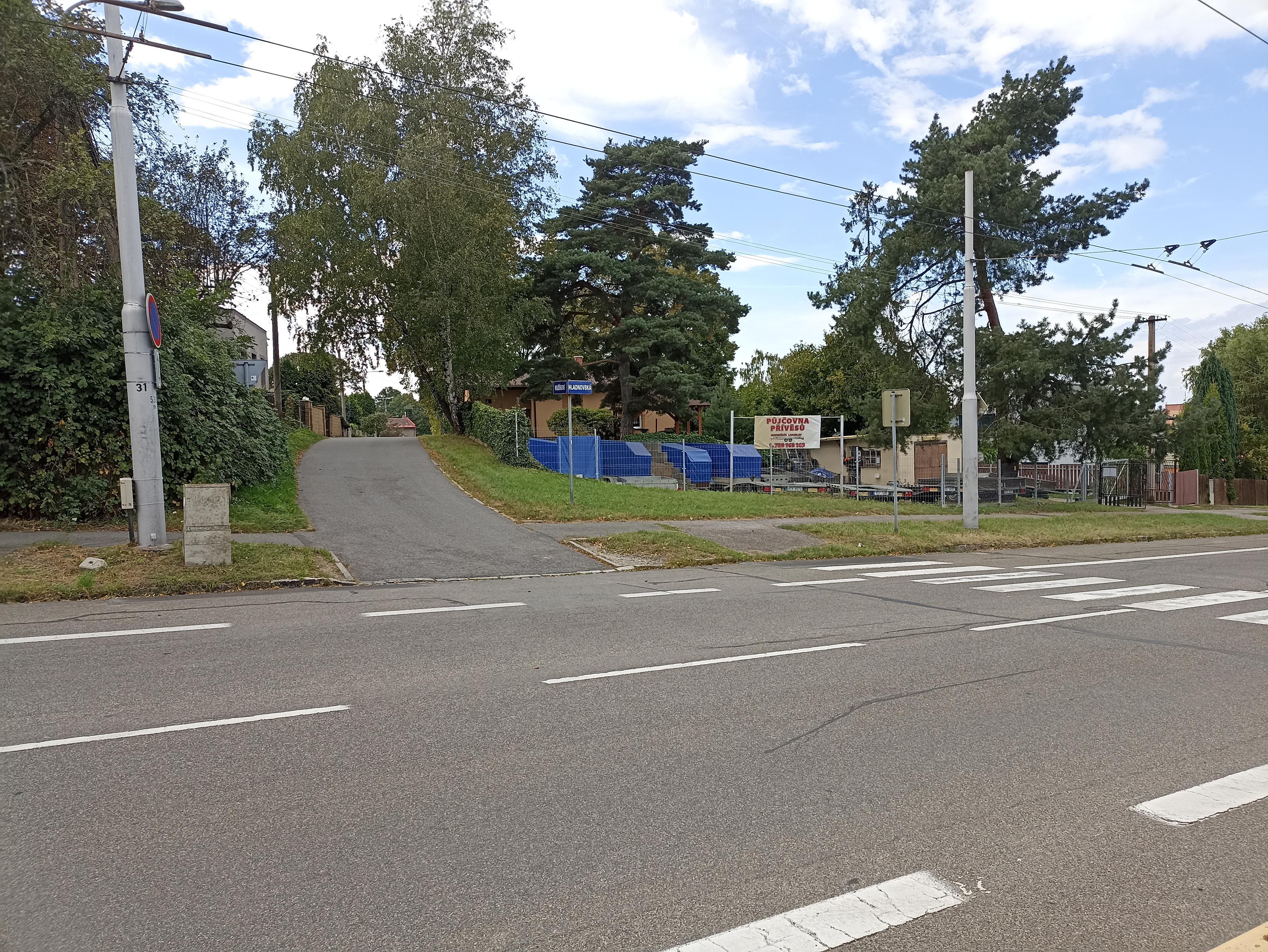 Půjčovna přívěsů Ladislav Gavenčiák foto 4