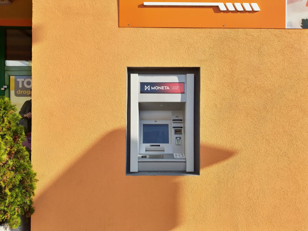 Bankomat MONETA Money Bank foto 2