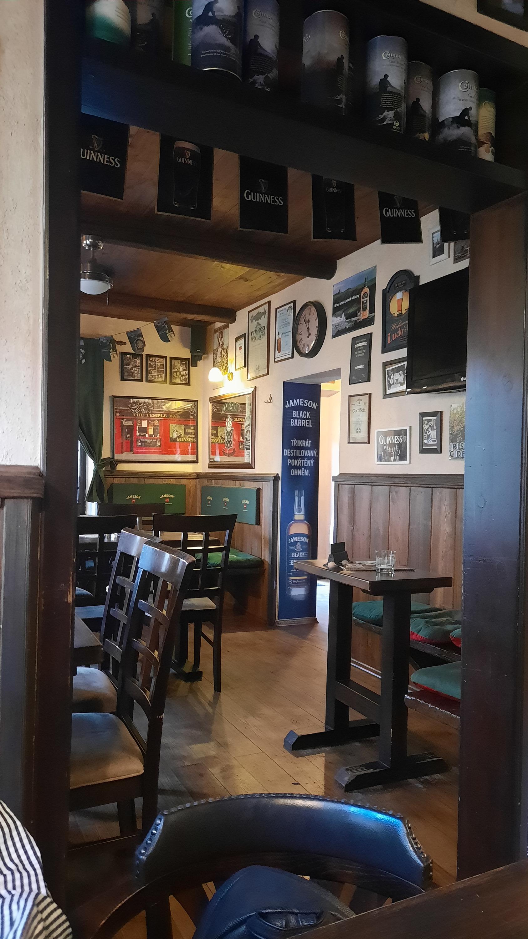 Lucky's Original Irish Pub foto 6