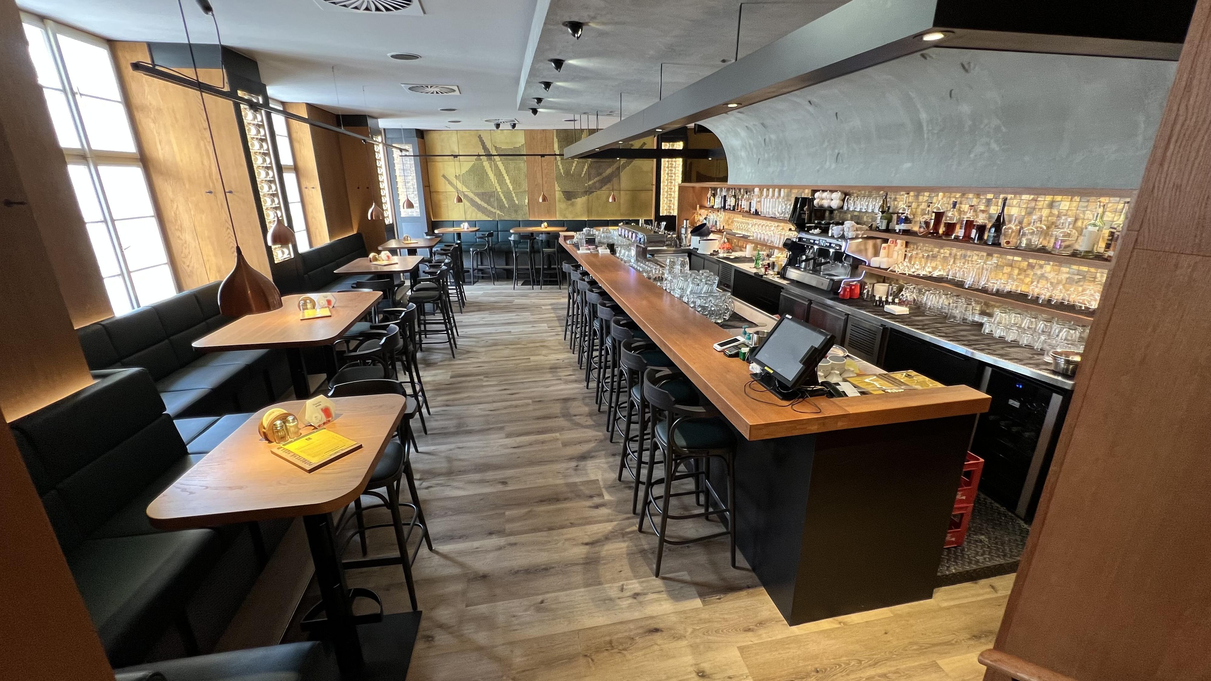 Restaurace Potrefená husa České Budějovice foto 2