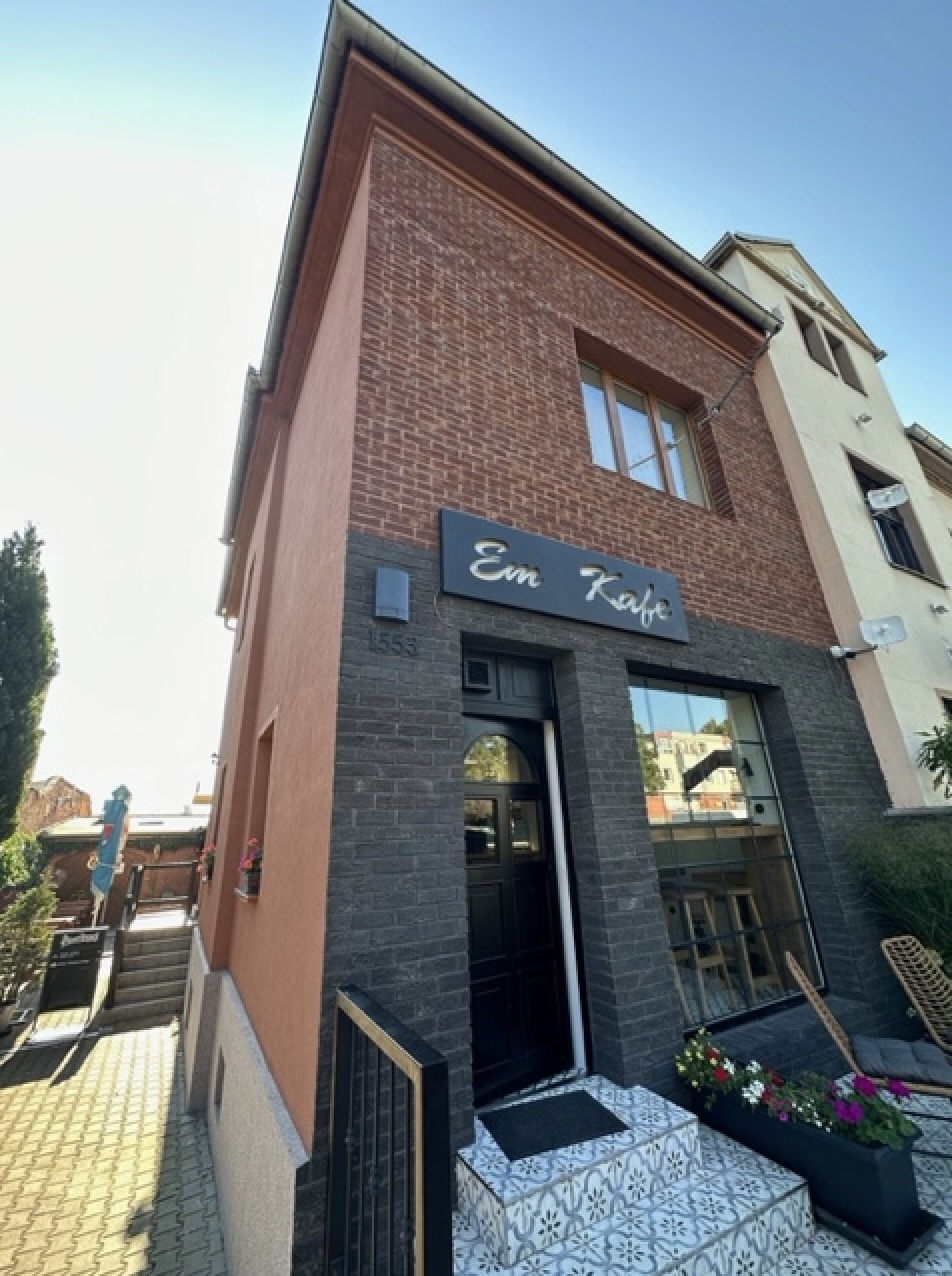 Em Kafe