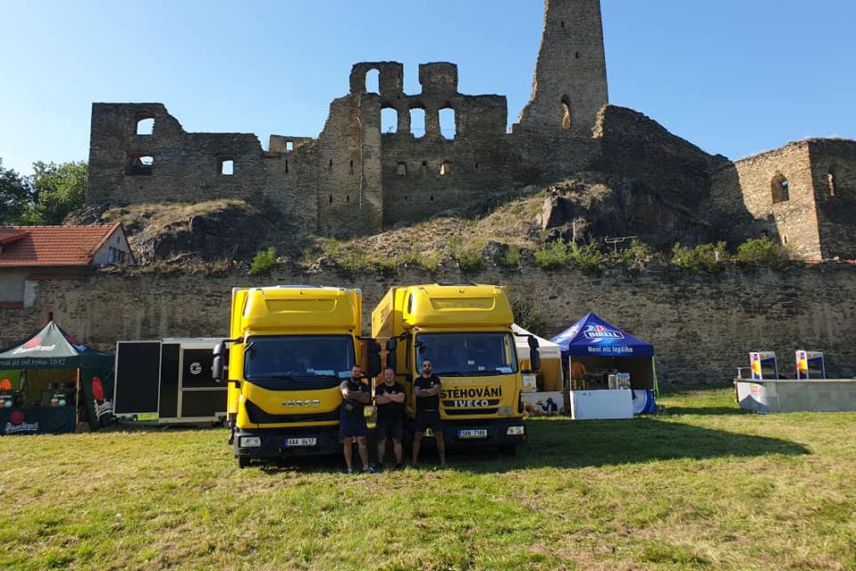 Stěhování hradů a zámků