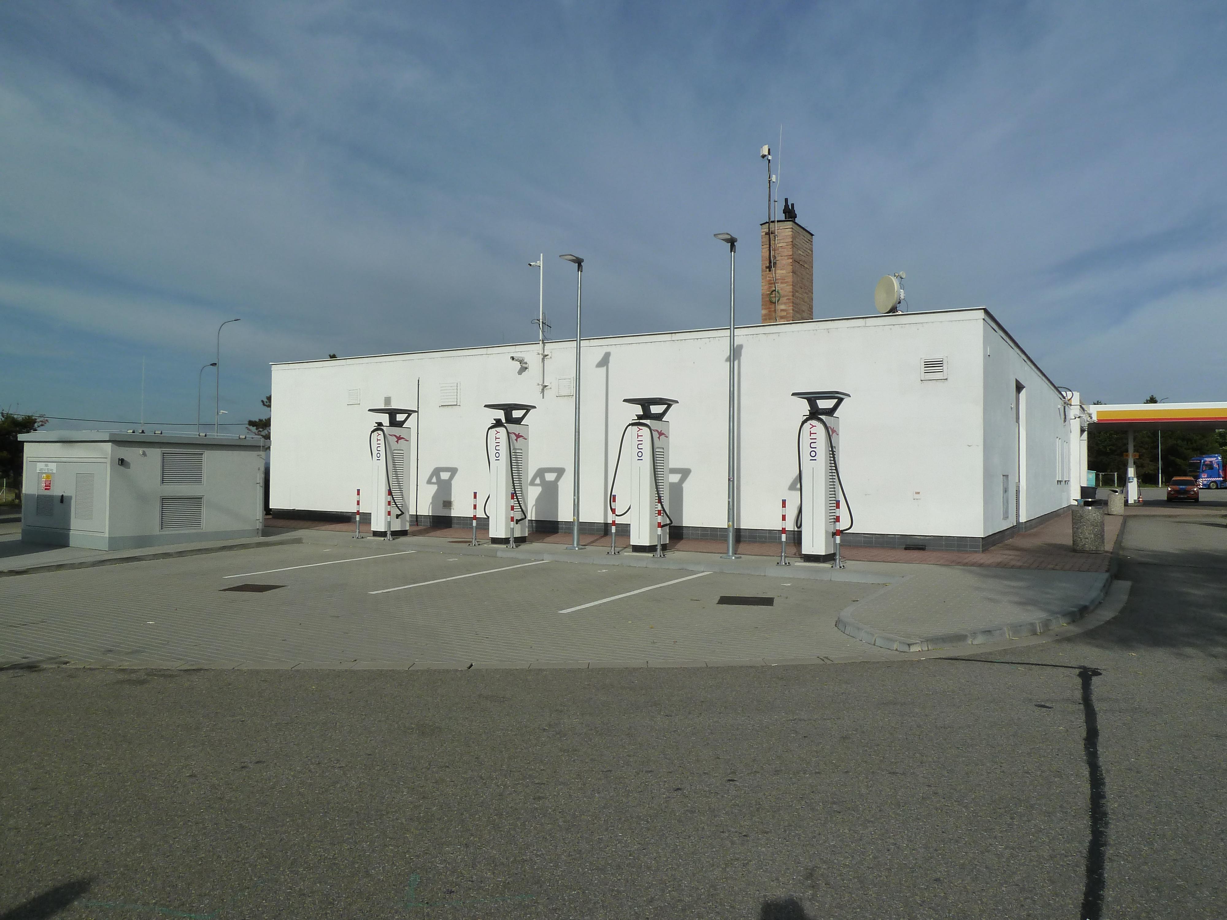Dobíjecí stanice IONITY