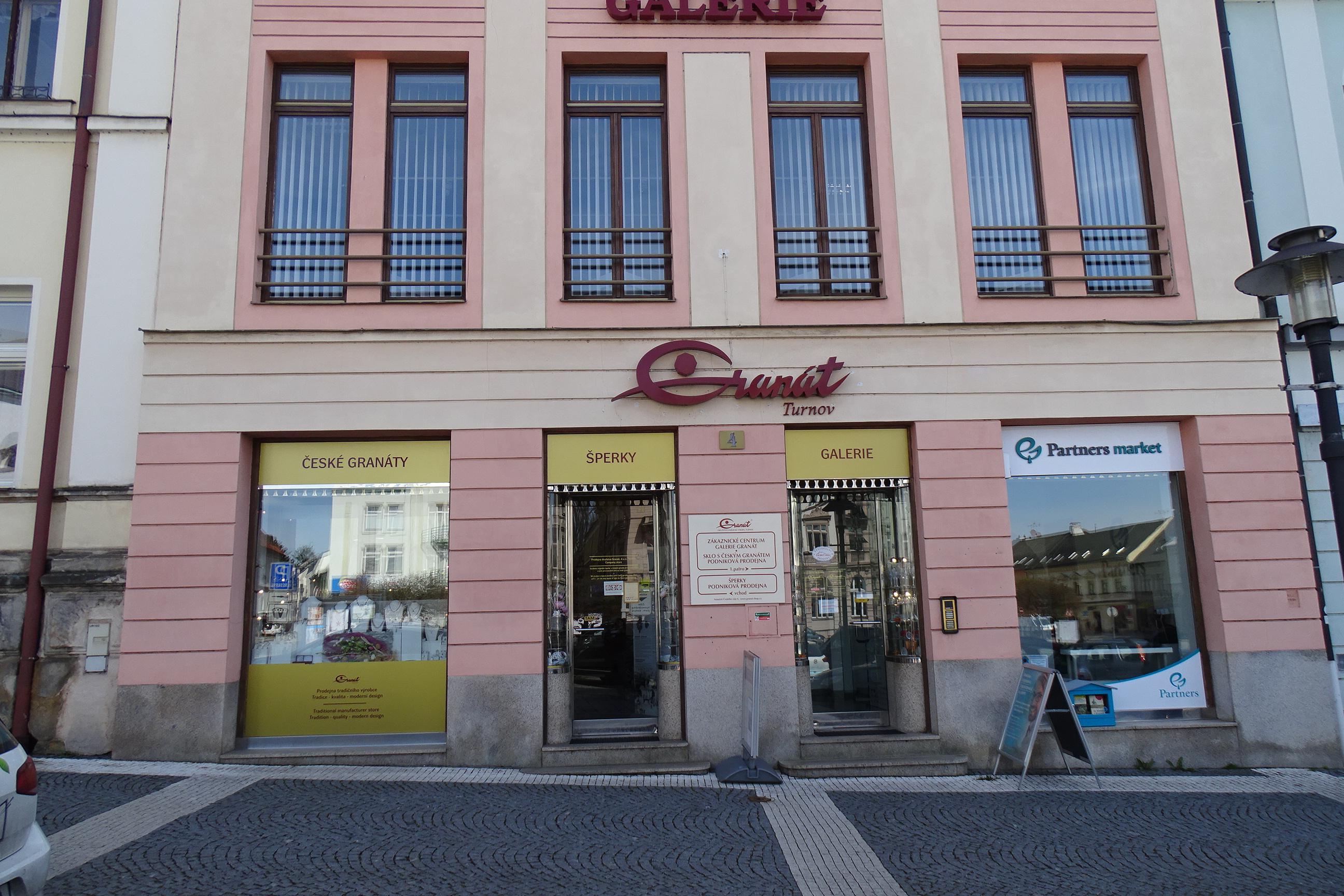 Granát - galerie a zákaznické centrum foto 2