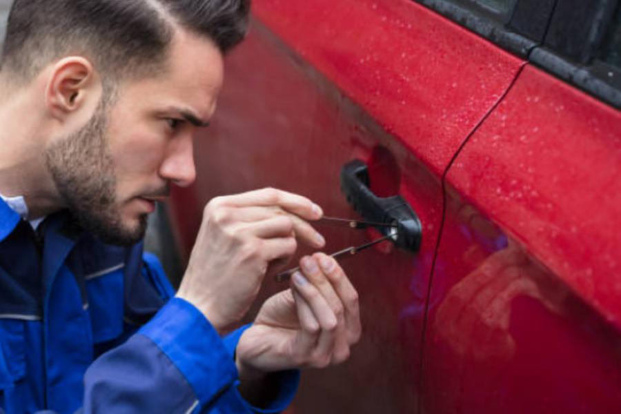 Otevírání aut a bytů