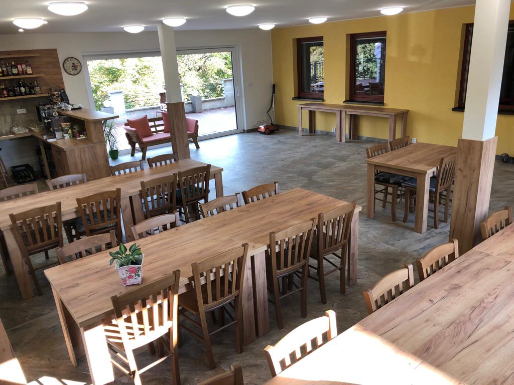 Restaurace Červená Lhota Zlatovláska foto 2