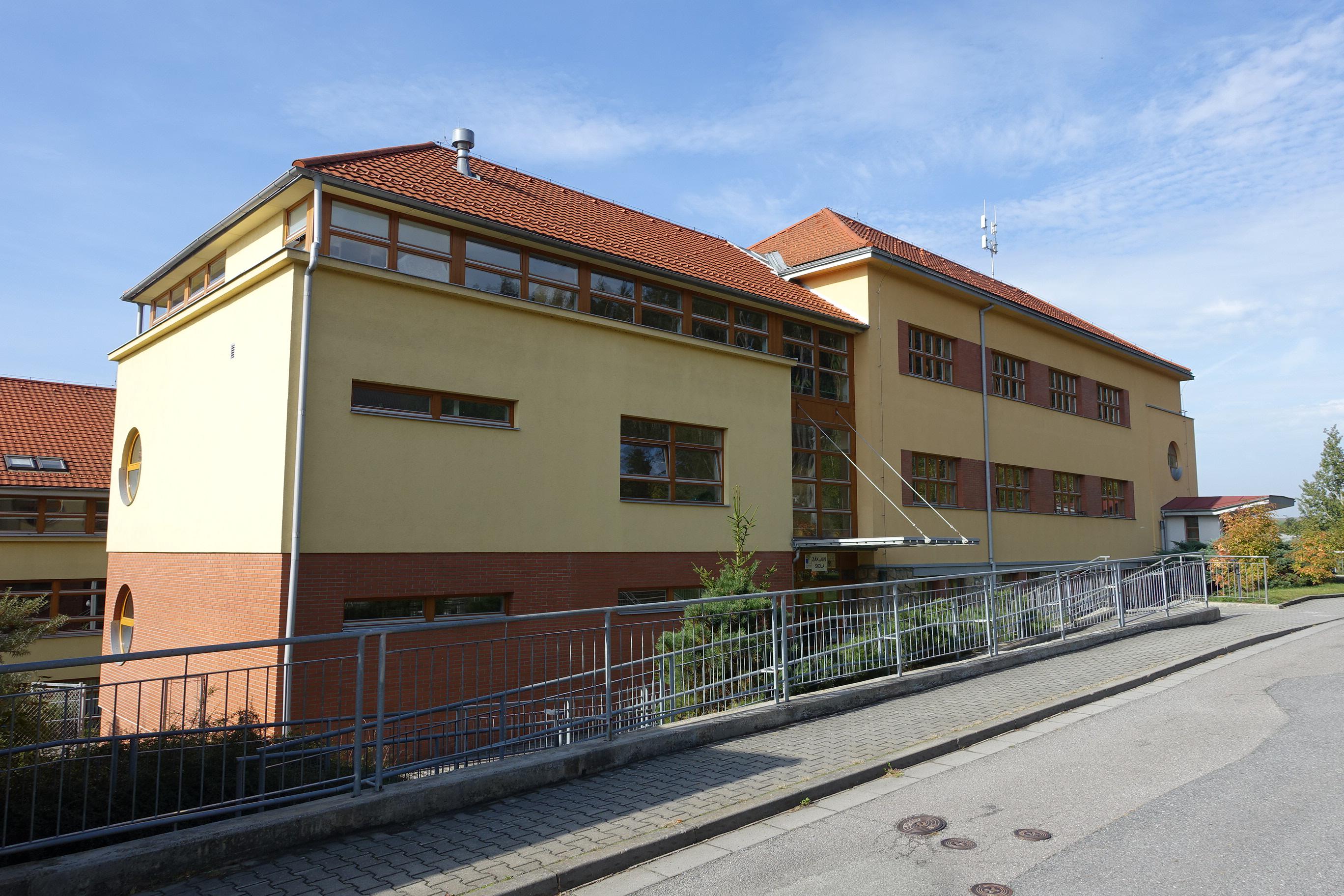 ZŠ Bobrová foto 2