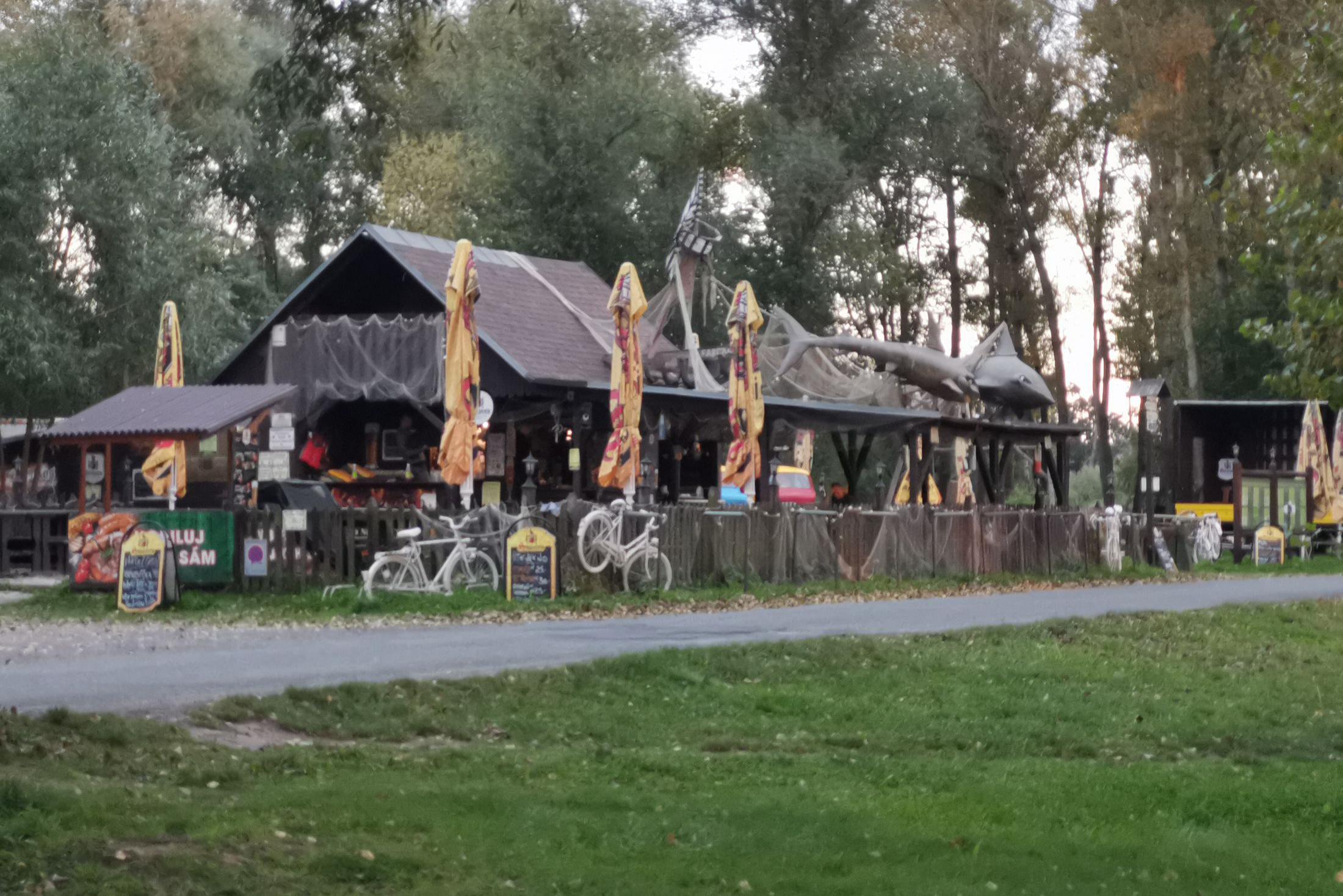 Občerstvení a tábořiště u Písečáků