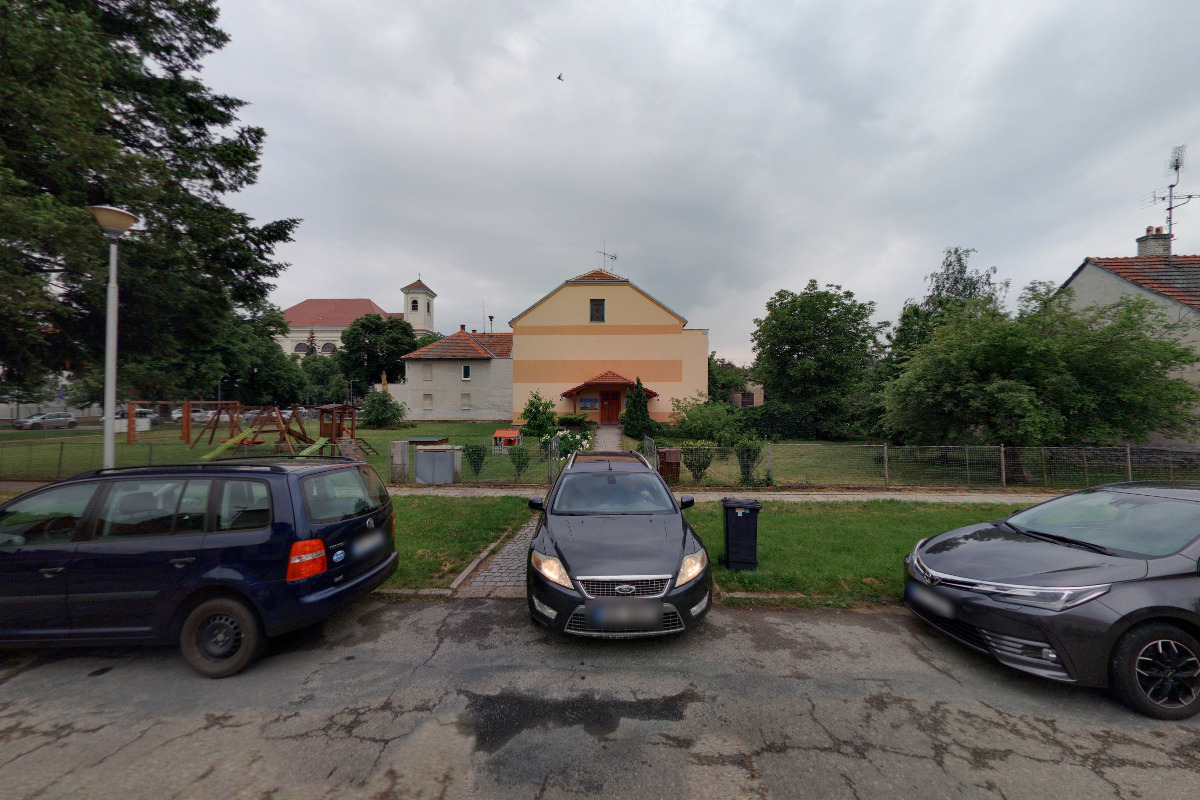 Náboženská obec Církve československé husitské v Slavkově u Brna foto 2