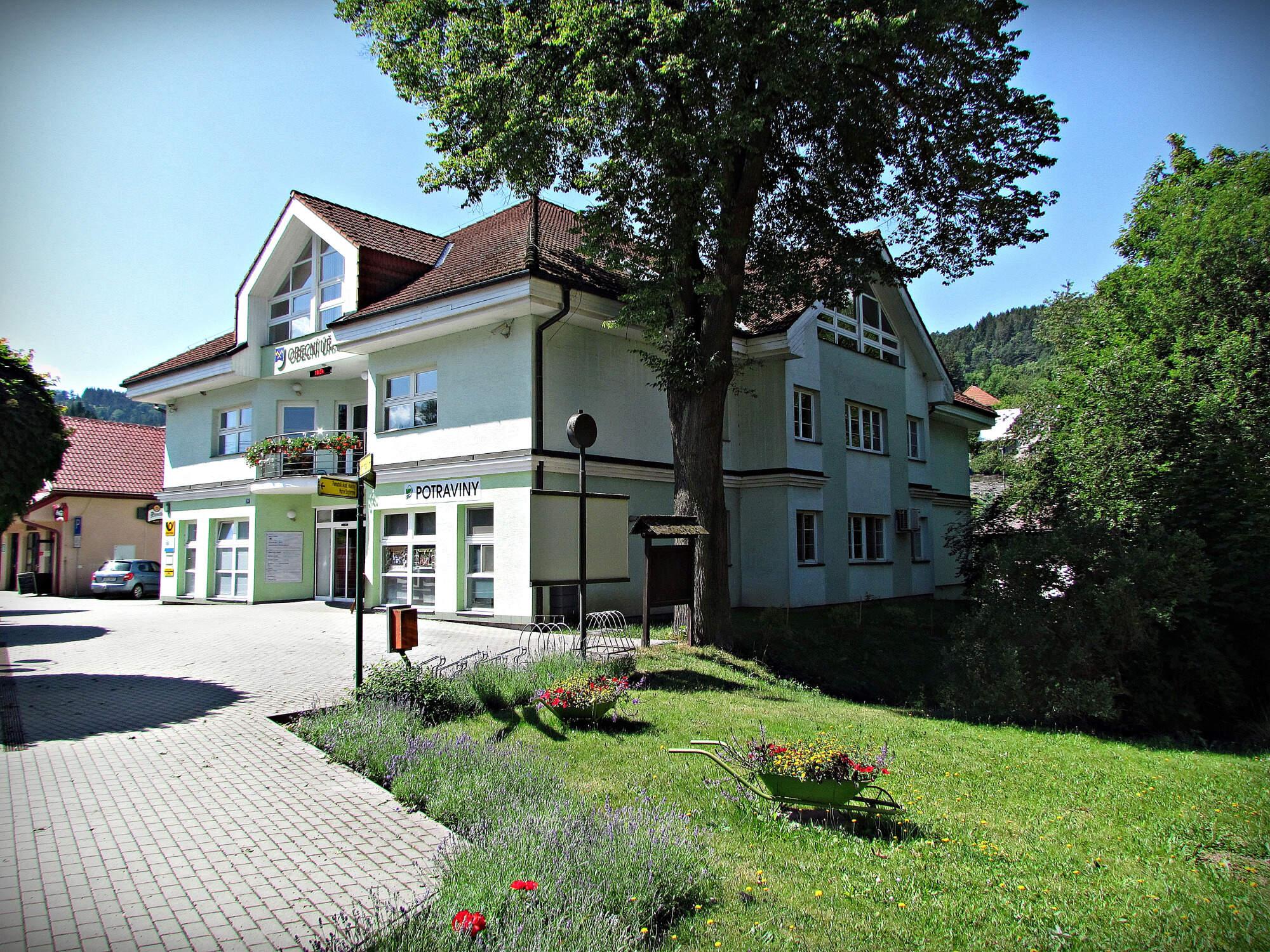 Obecní úřad Valašská Bystřice foto 2