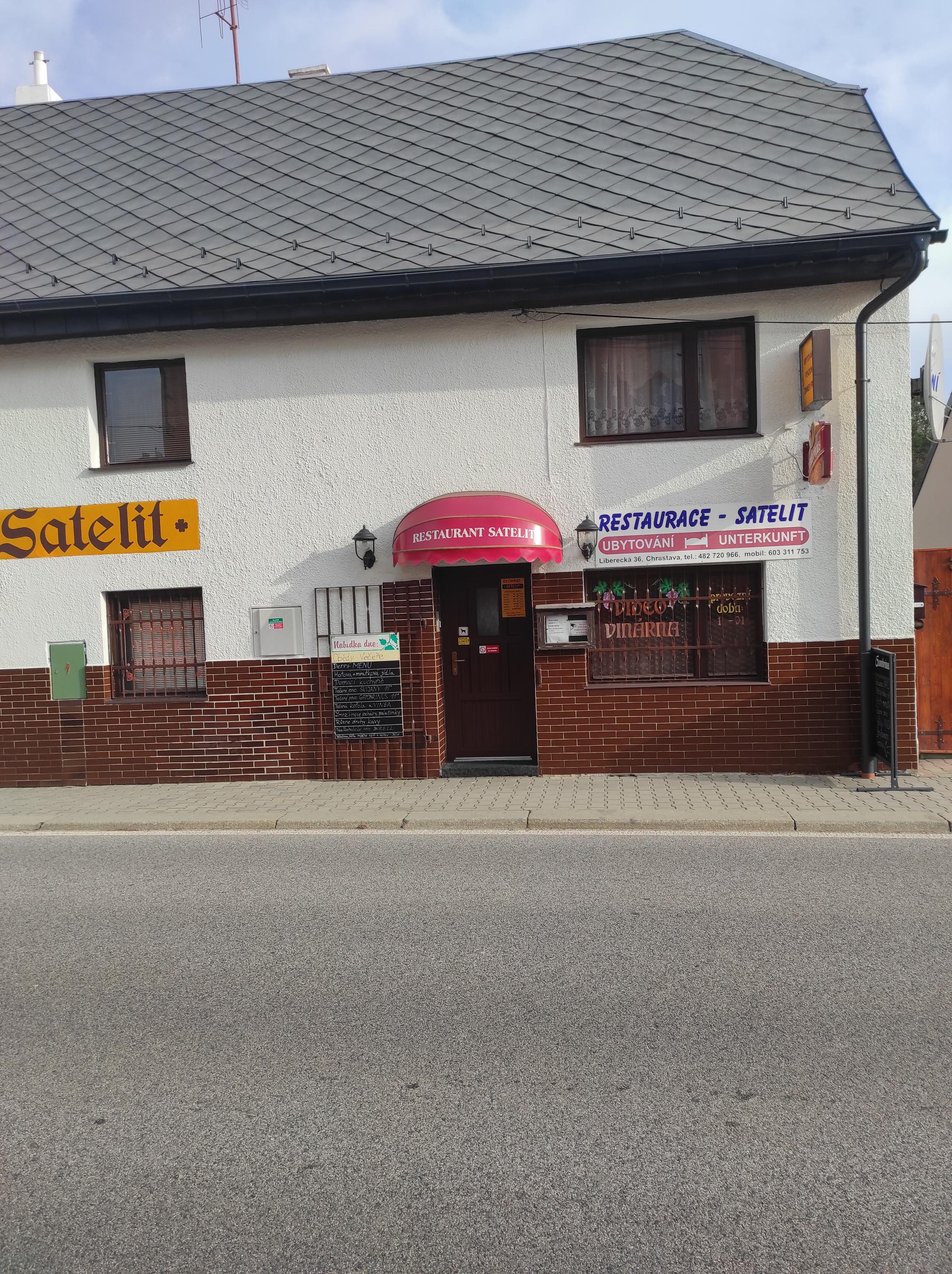 Restaurace Satelit foto 2