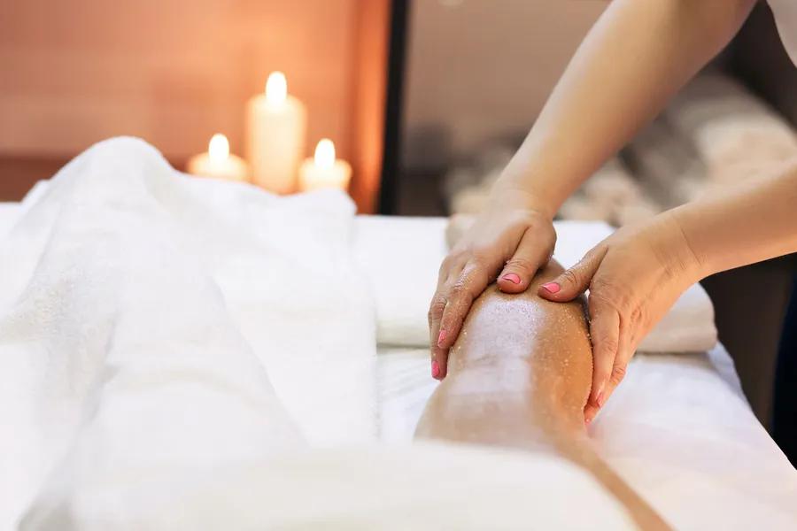 Efektivní masáž chodidel a lýtkových svalů