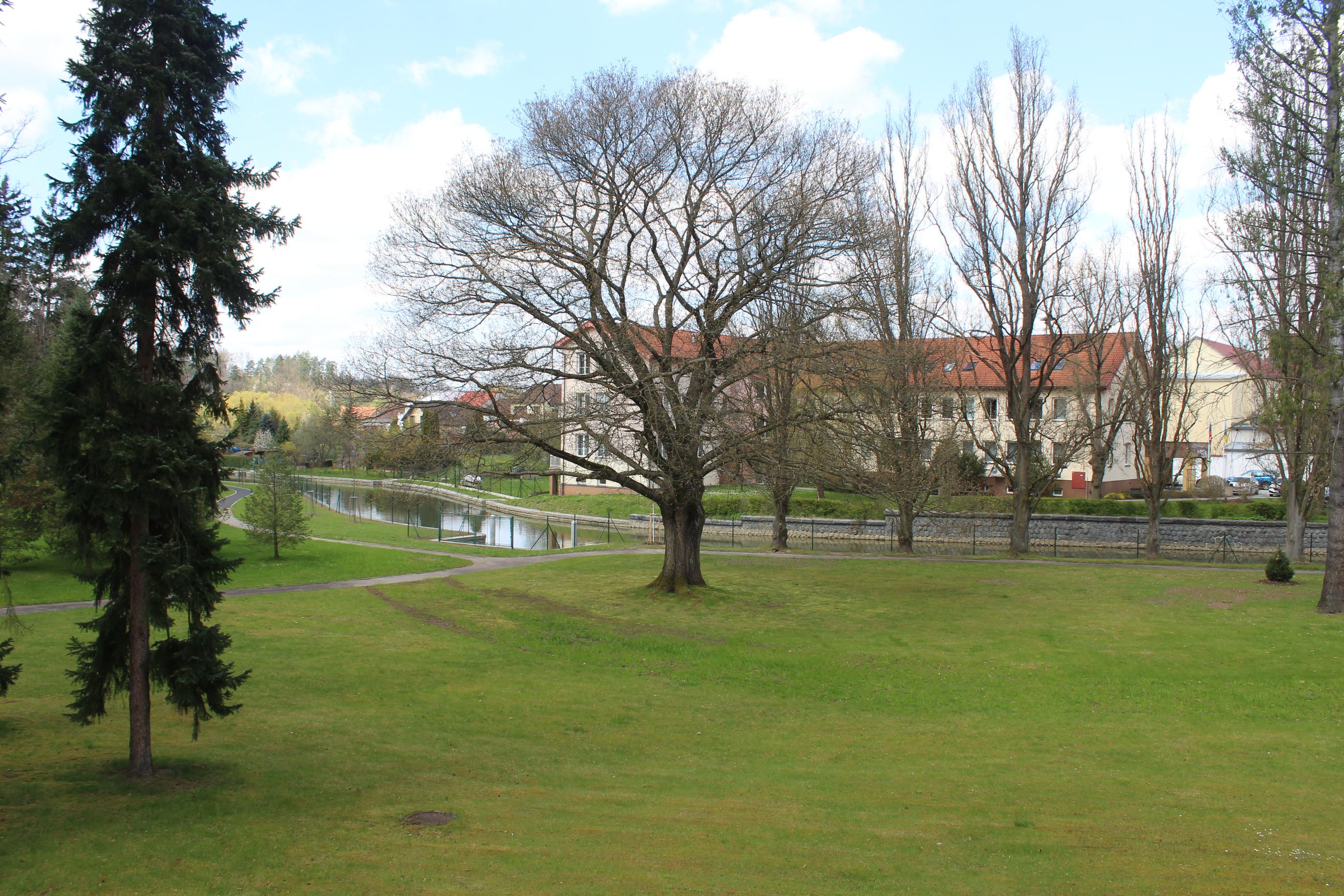 Sezimovo Ústí - městský úřad foto 3