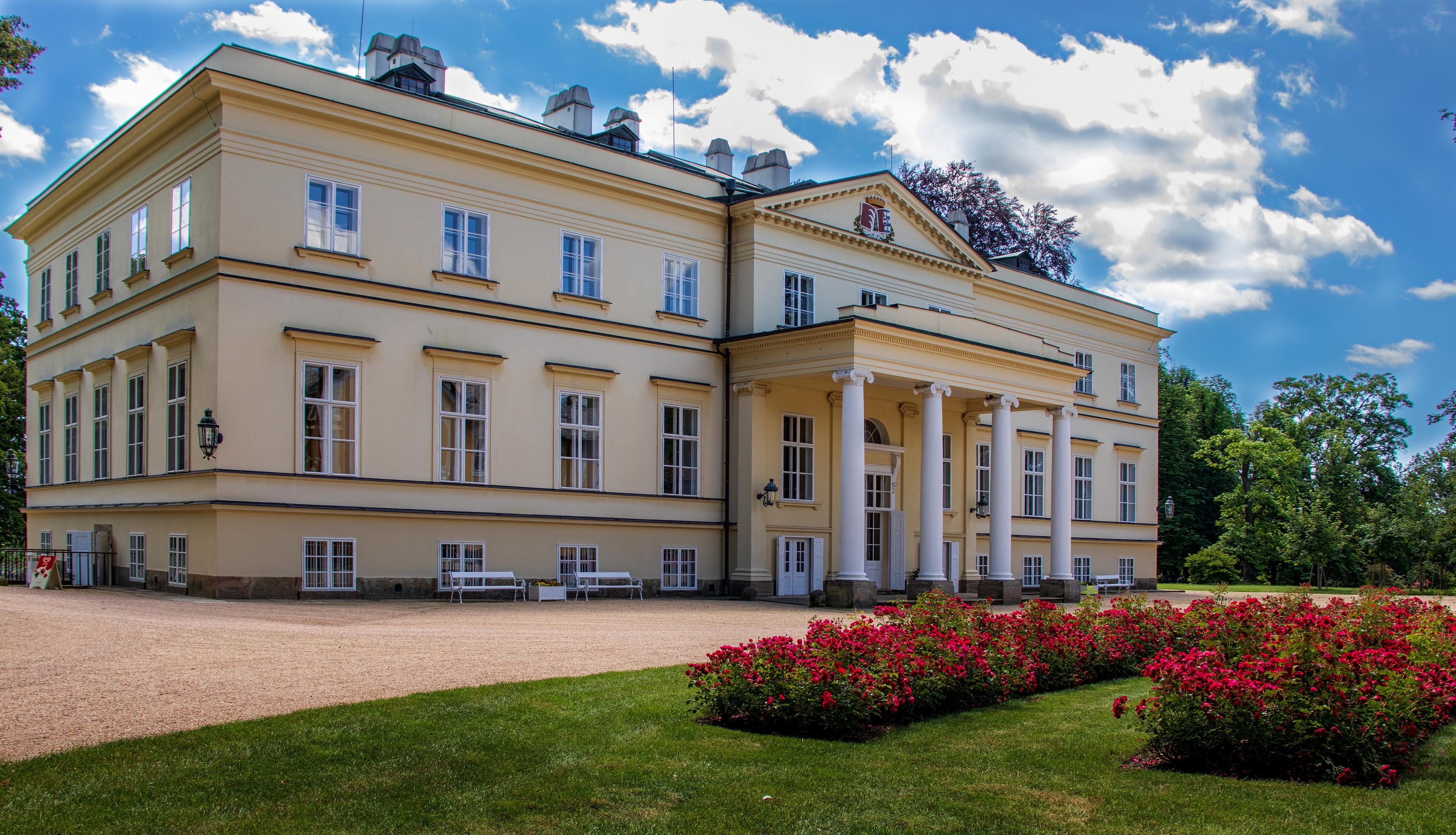 Nový zámek Kostelec nad Orlicí foto 3