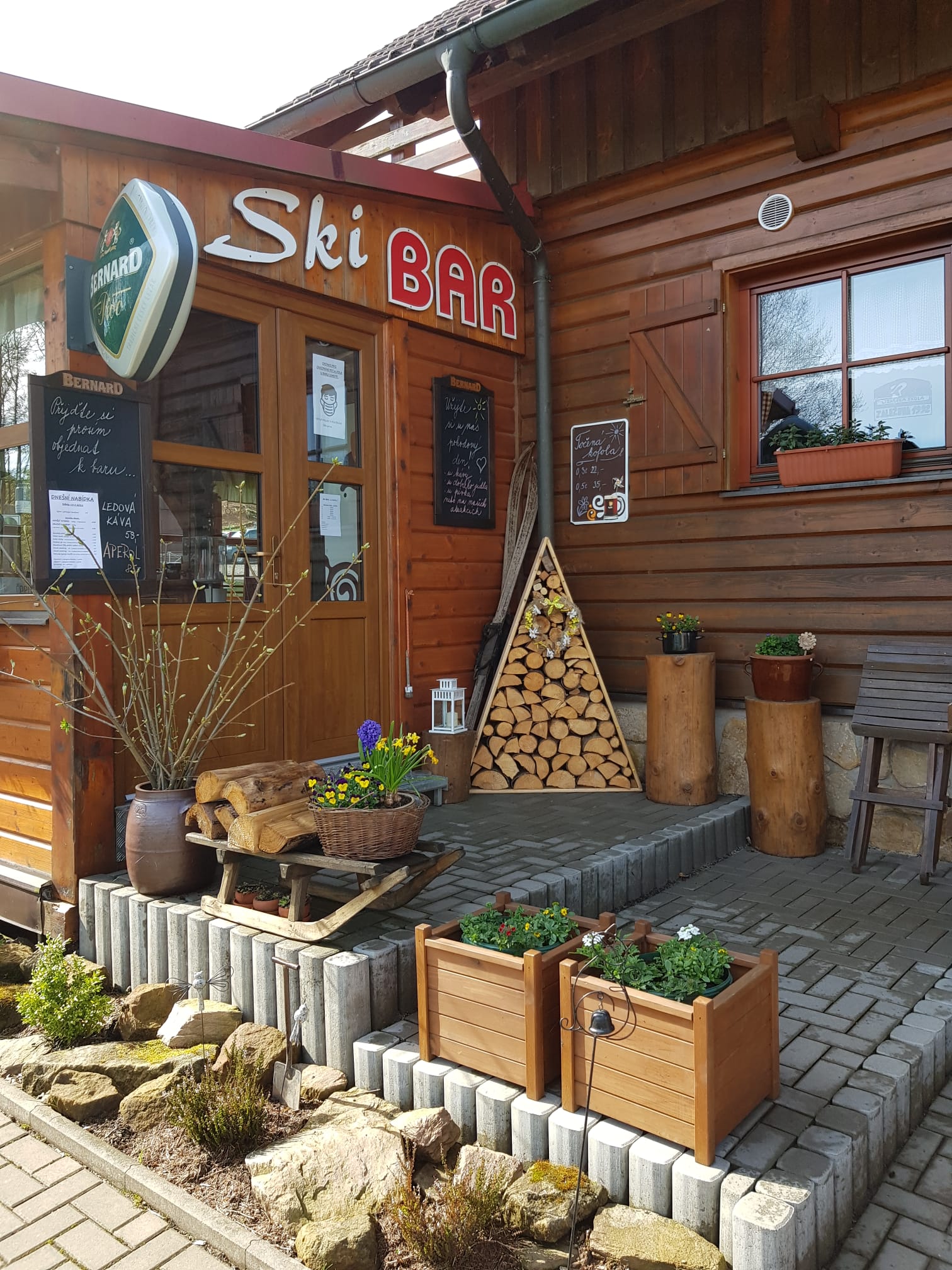 SKI Bar foto 2