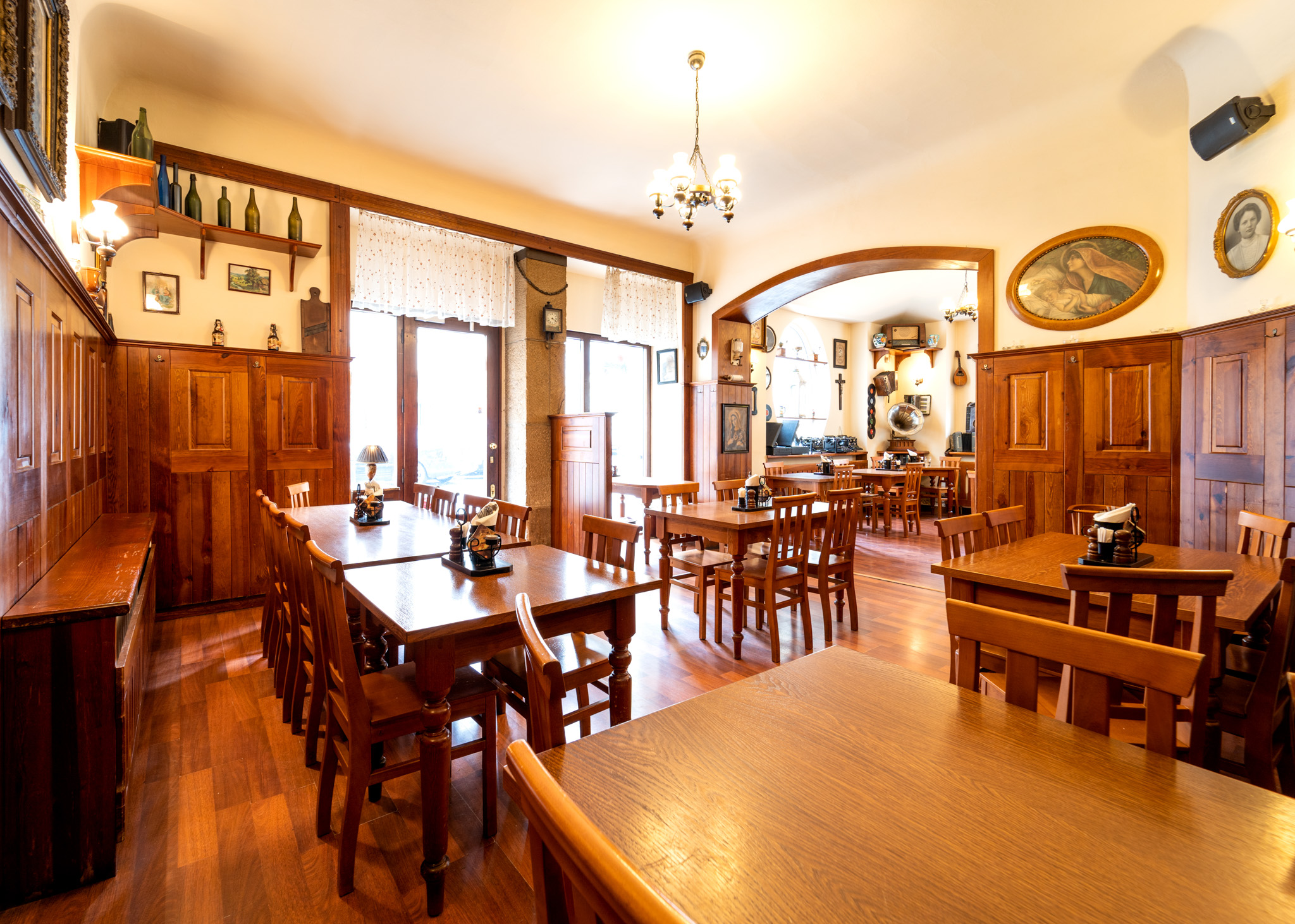 U Matěje Kotrby - Restaurace a Bar foto 3