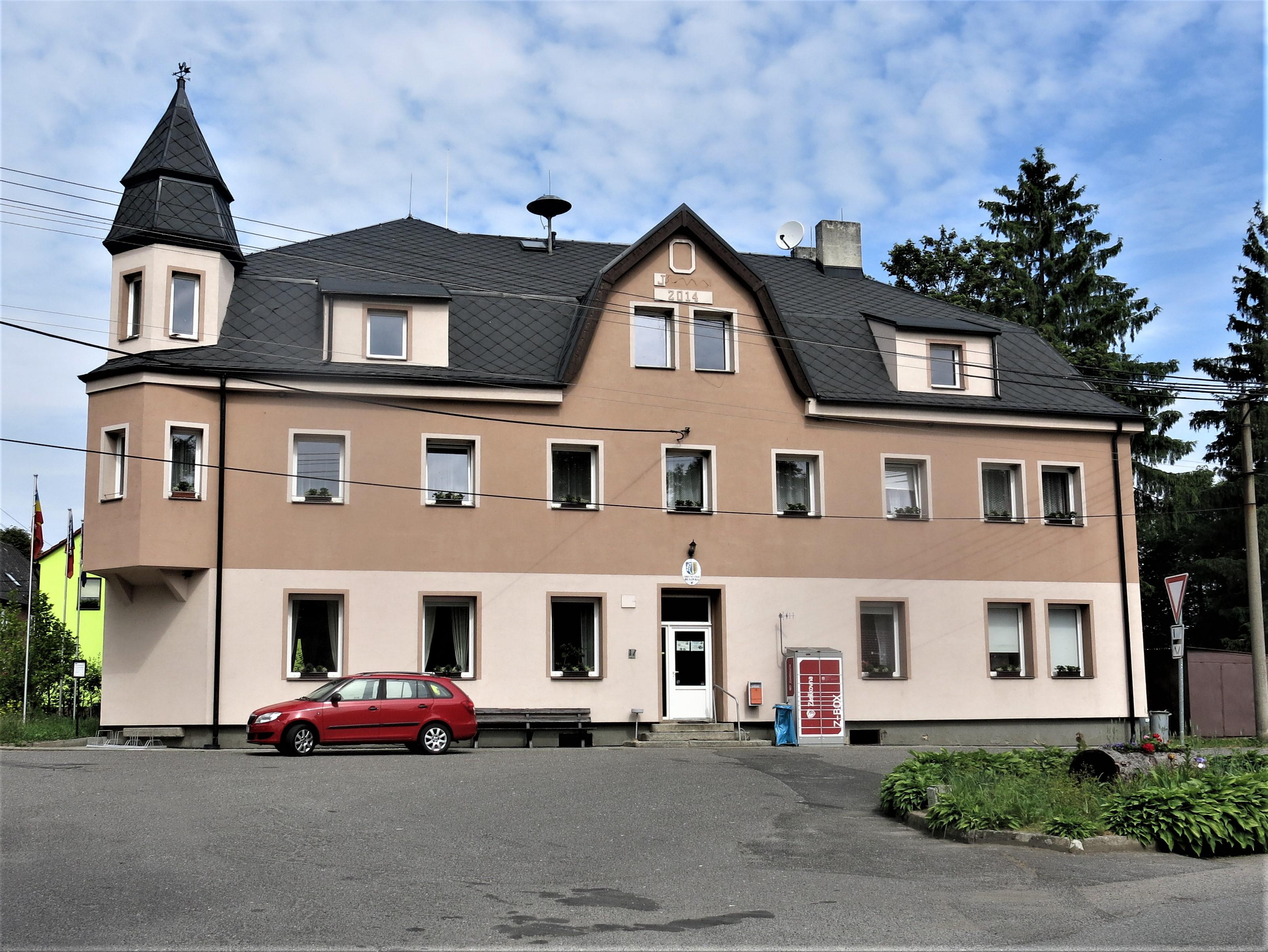 Bulovka - obecní úřad foto 3