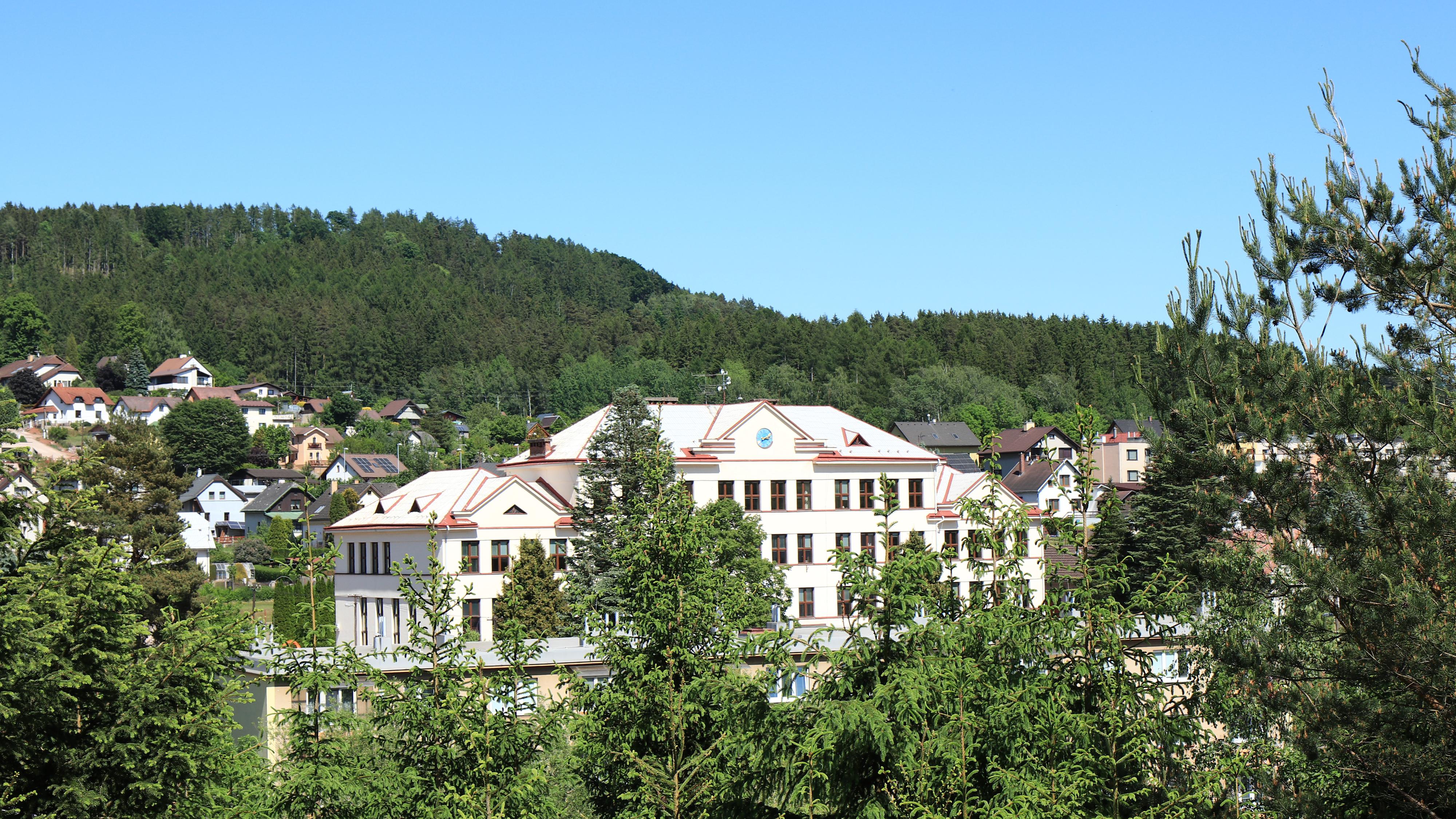 Masarykova základní škola, Stará Paka foto 2