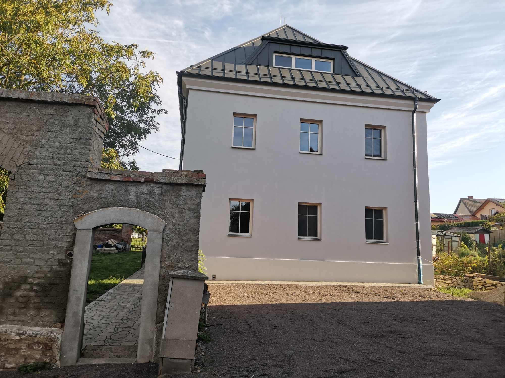 České Heřmanice - úřad městyse foto 3