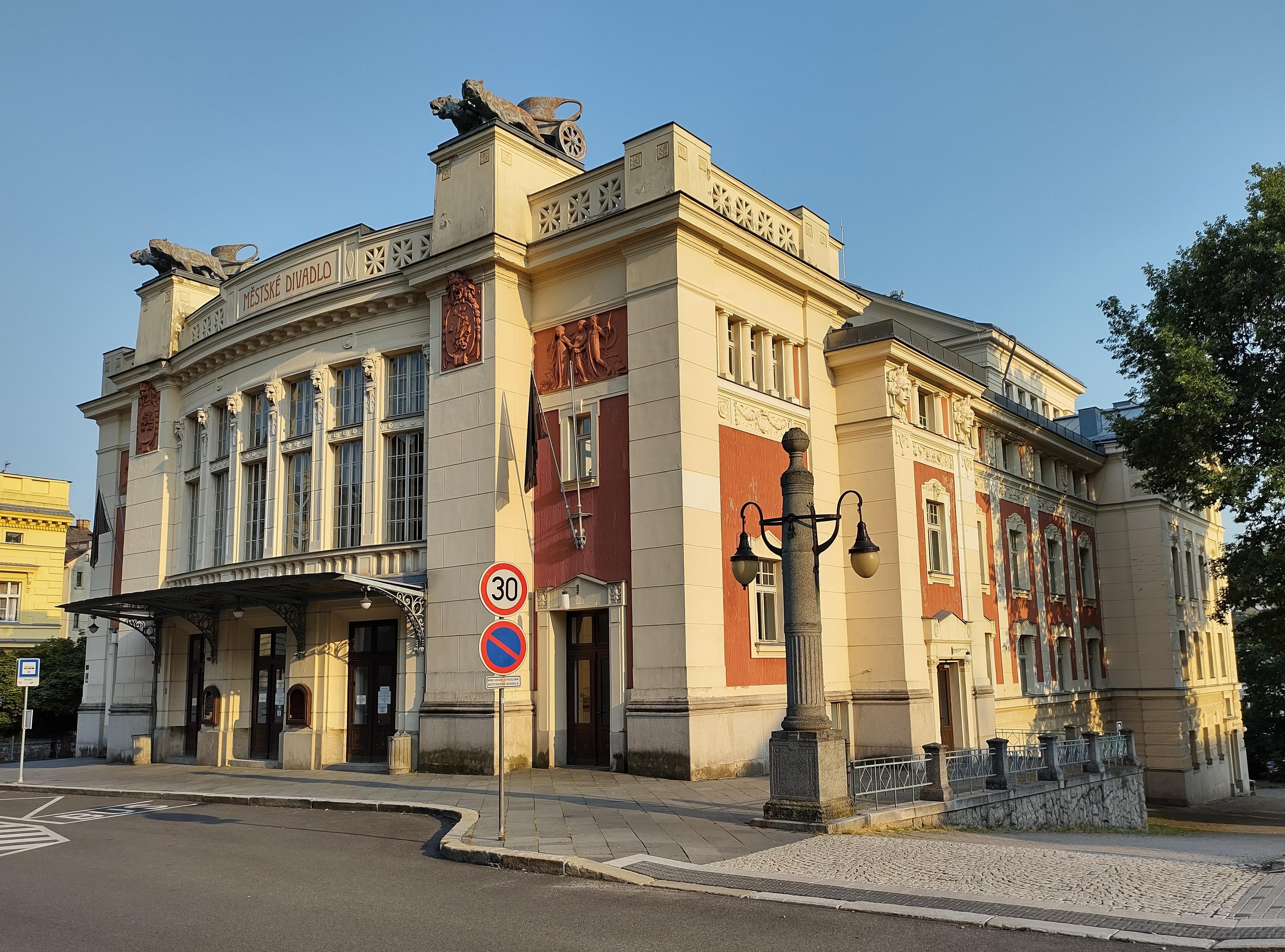 Městské divadlo Jablonec nad Nisou, o.p.s. foto 5