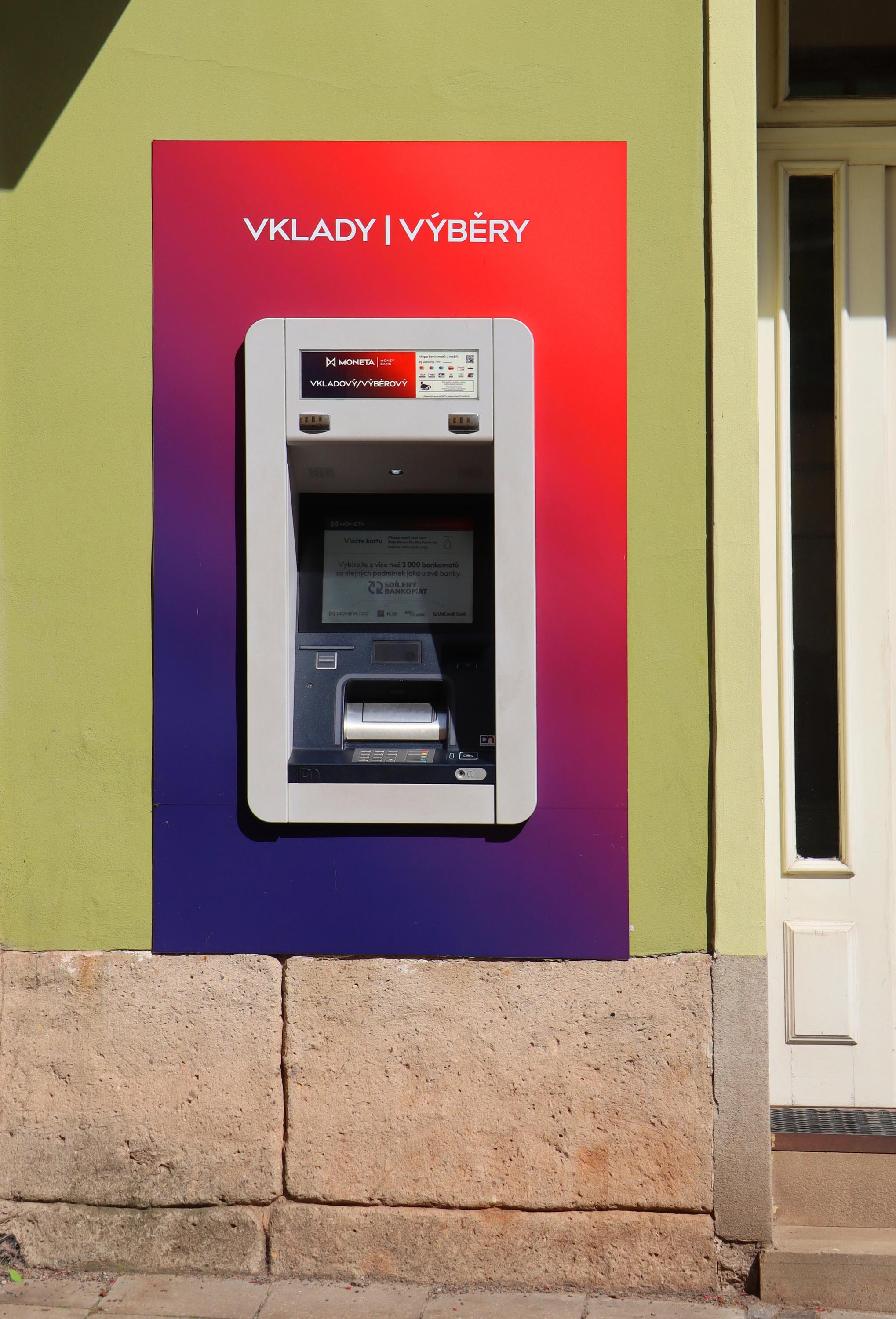 Bankomat MONETA Money Bank vkladový foto 5