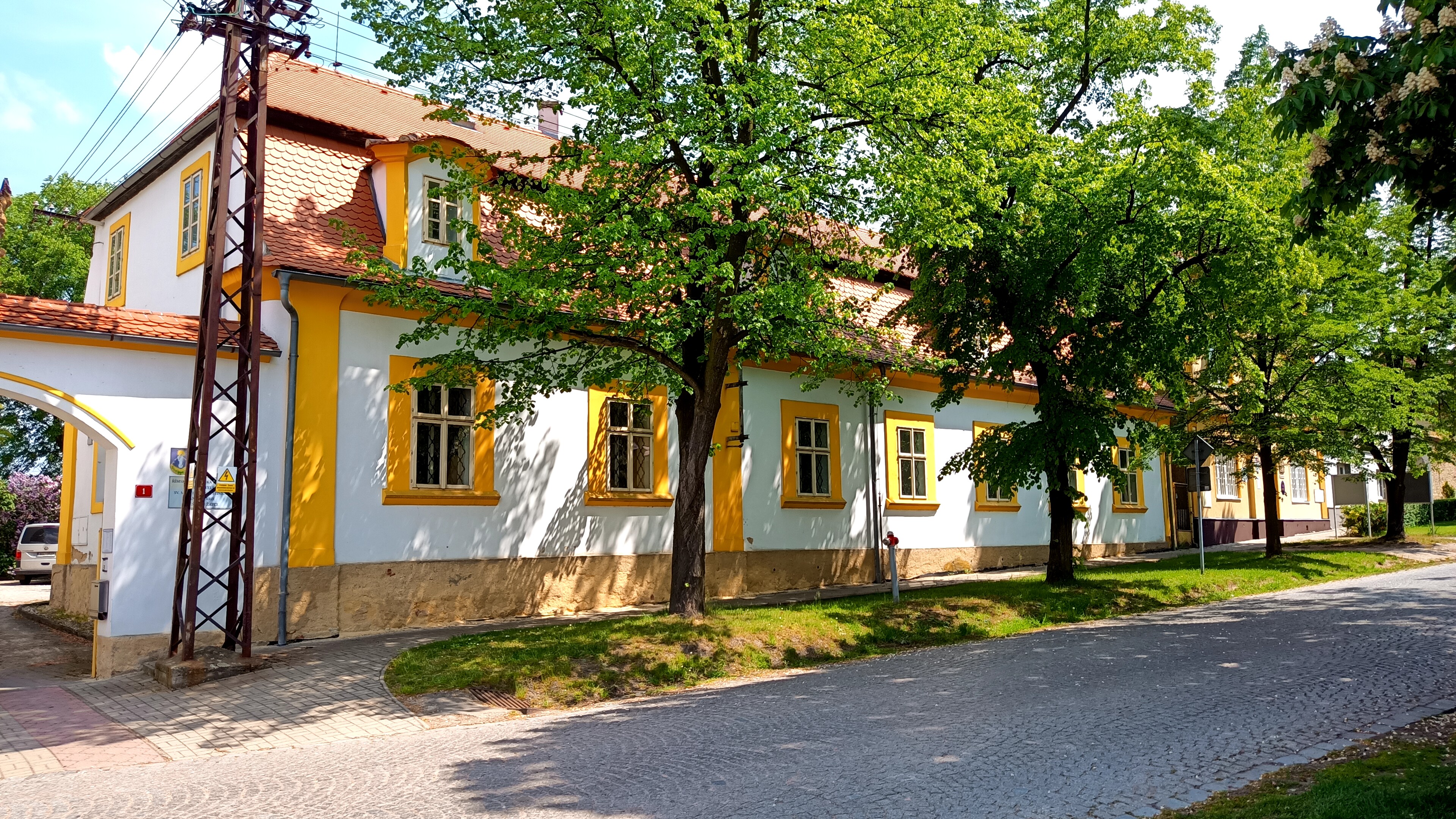 Římskokatolická farnost Domoušice foto 2