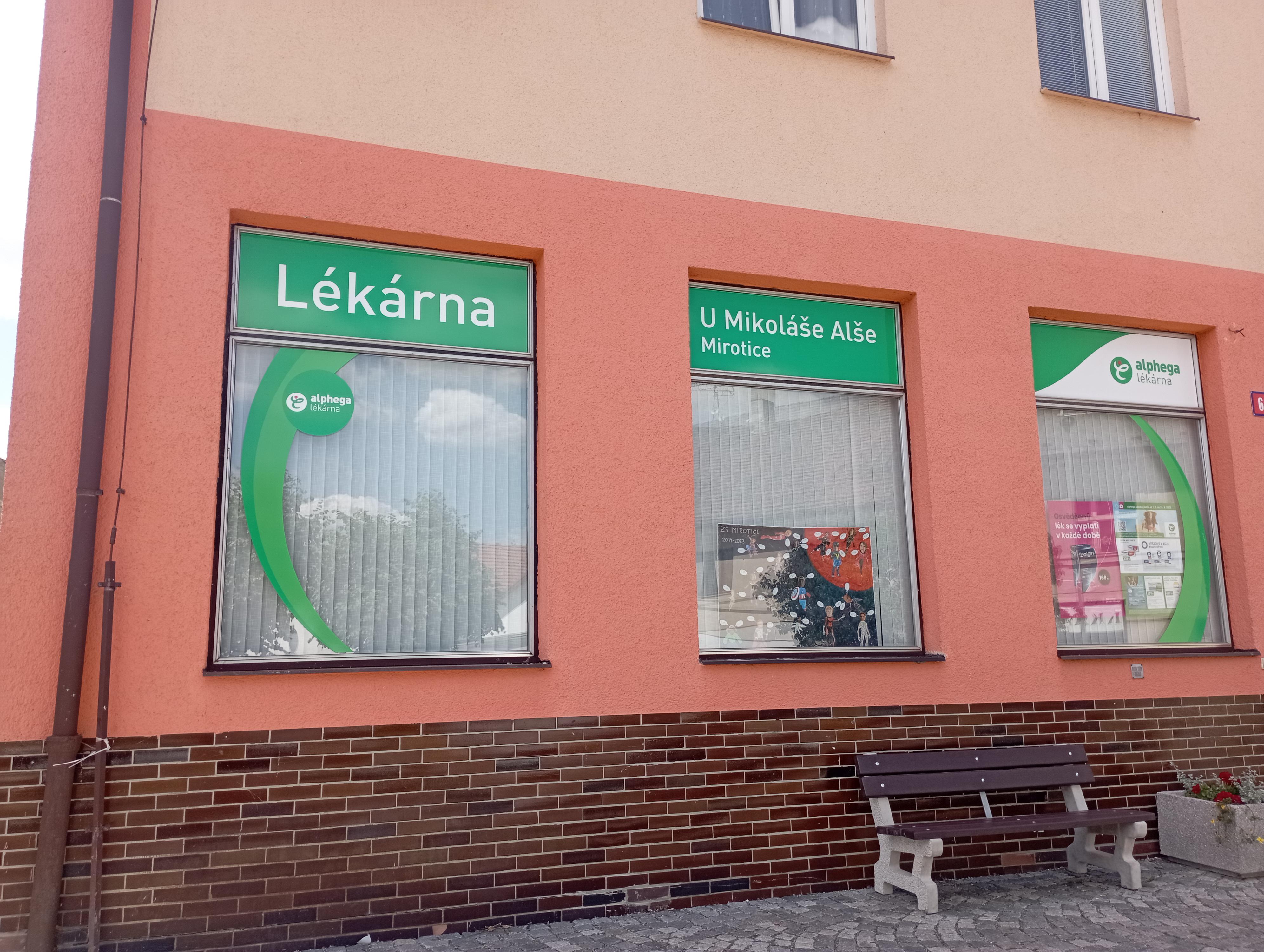 Lékárna u Mikoláše Alše foto 2