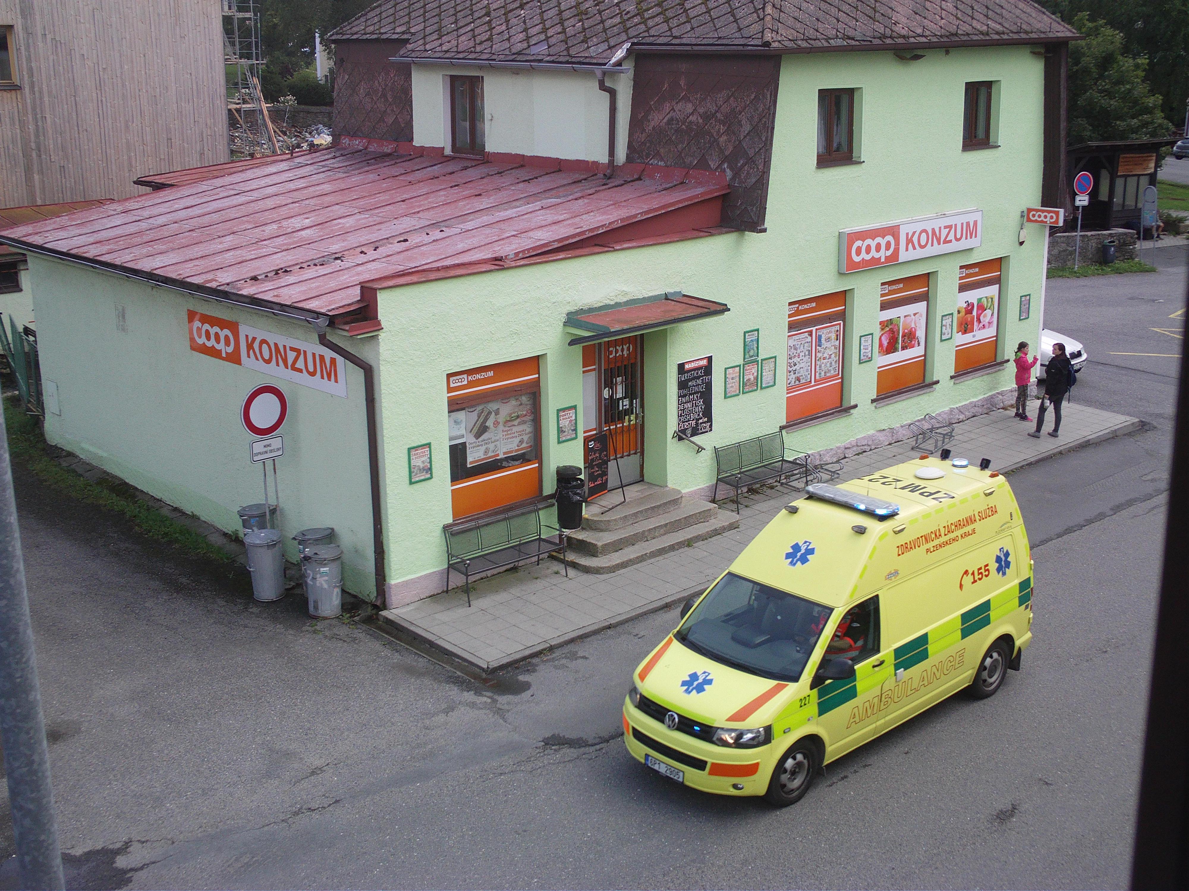 Zdravotnická záchranná služba Plzeňského kraje foto 2