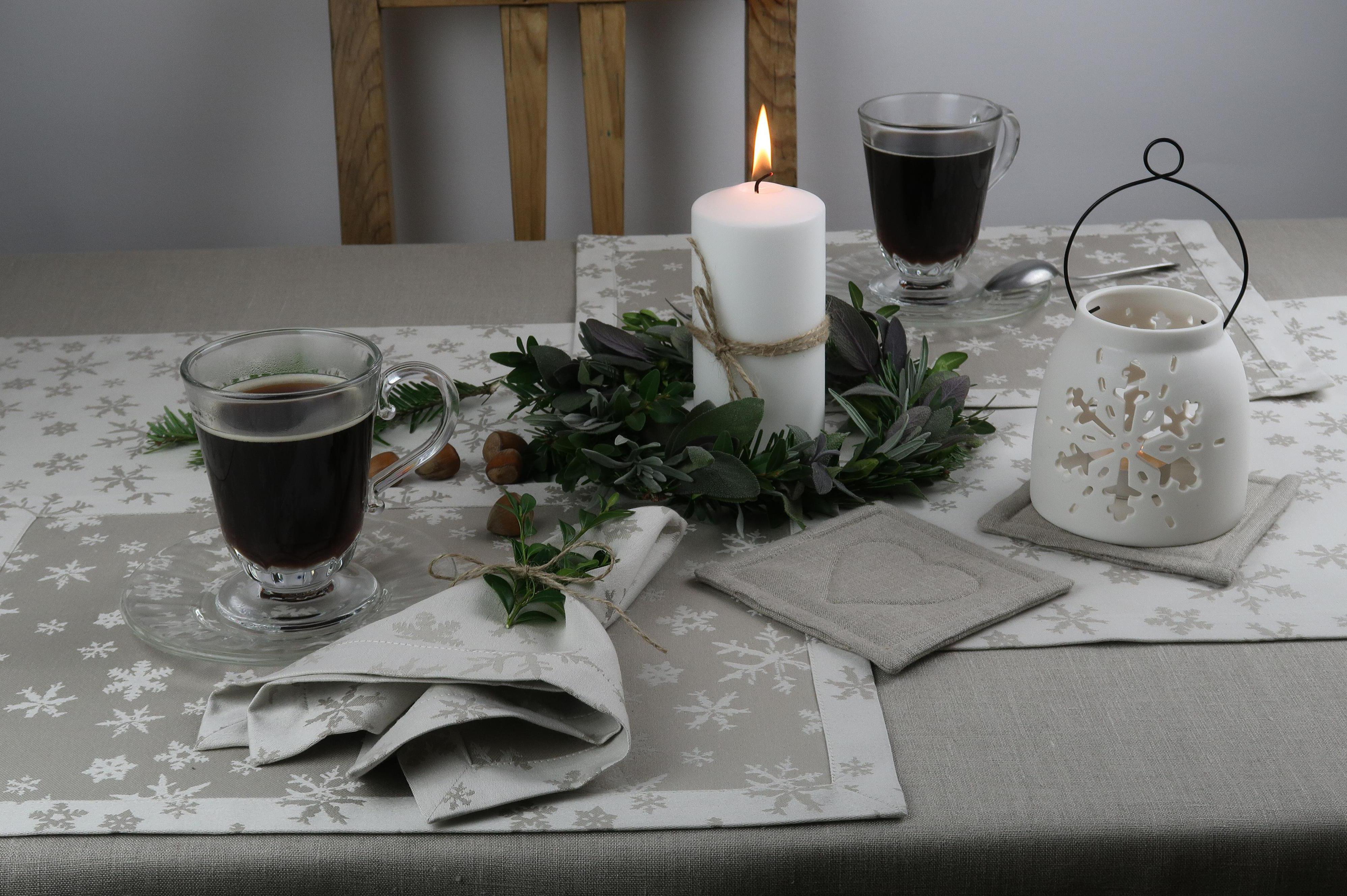 Vánoční ubrusy, prostírky, metráž a dekorace