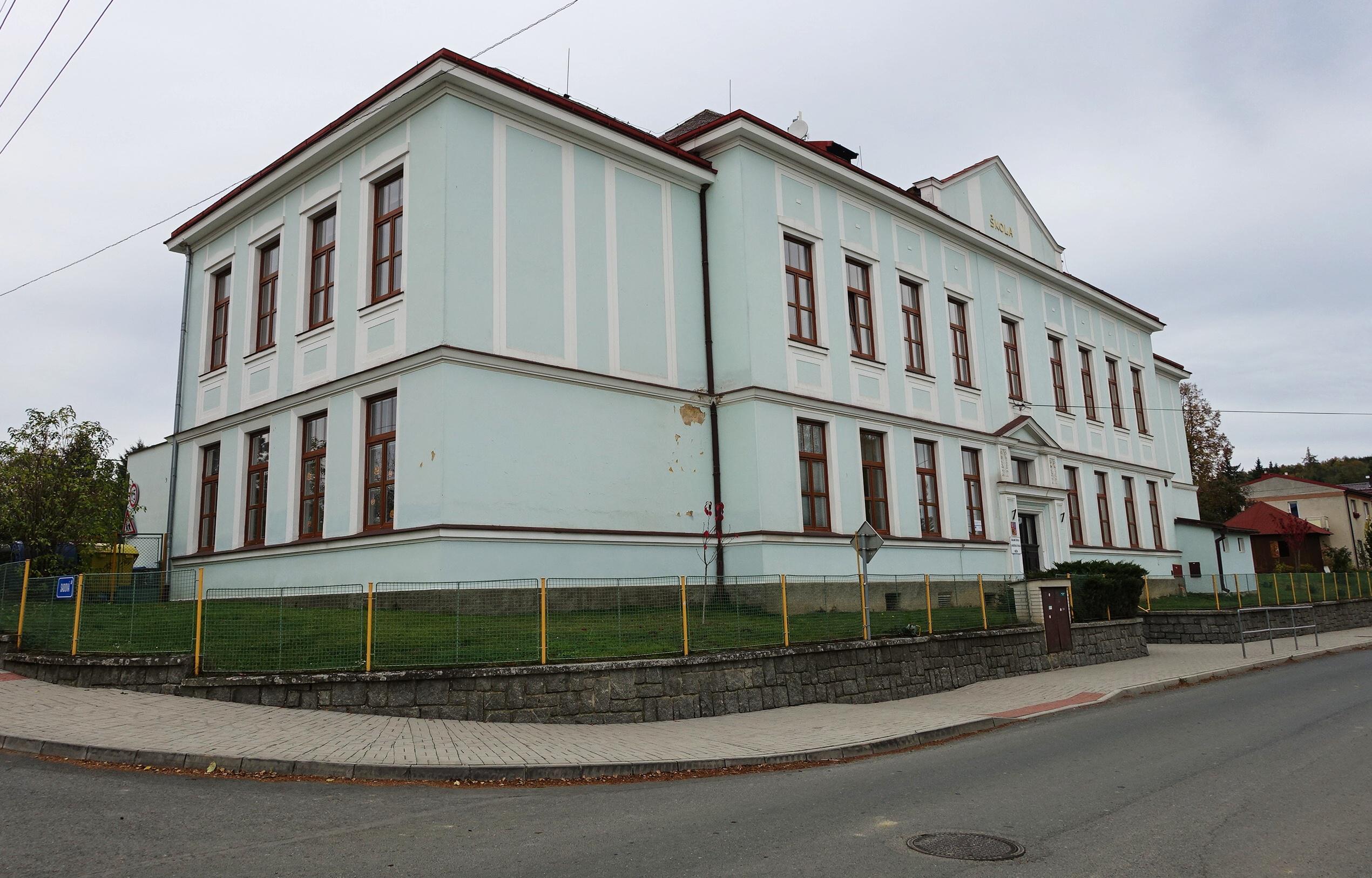 ZŠ a MŠ Měčín foto 3