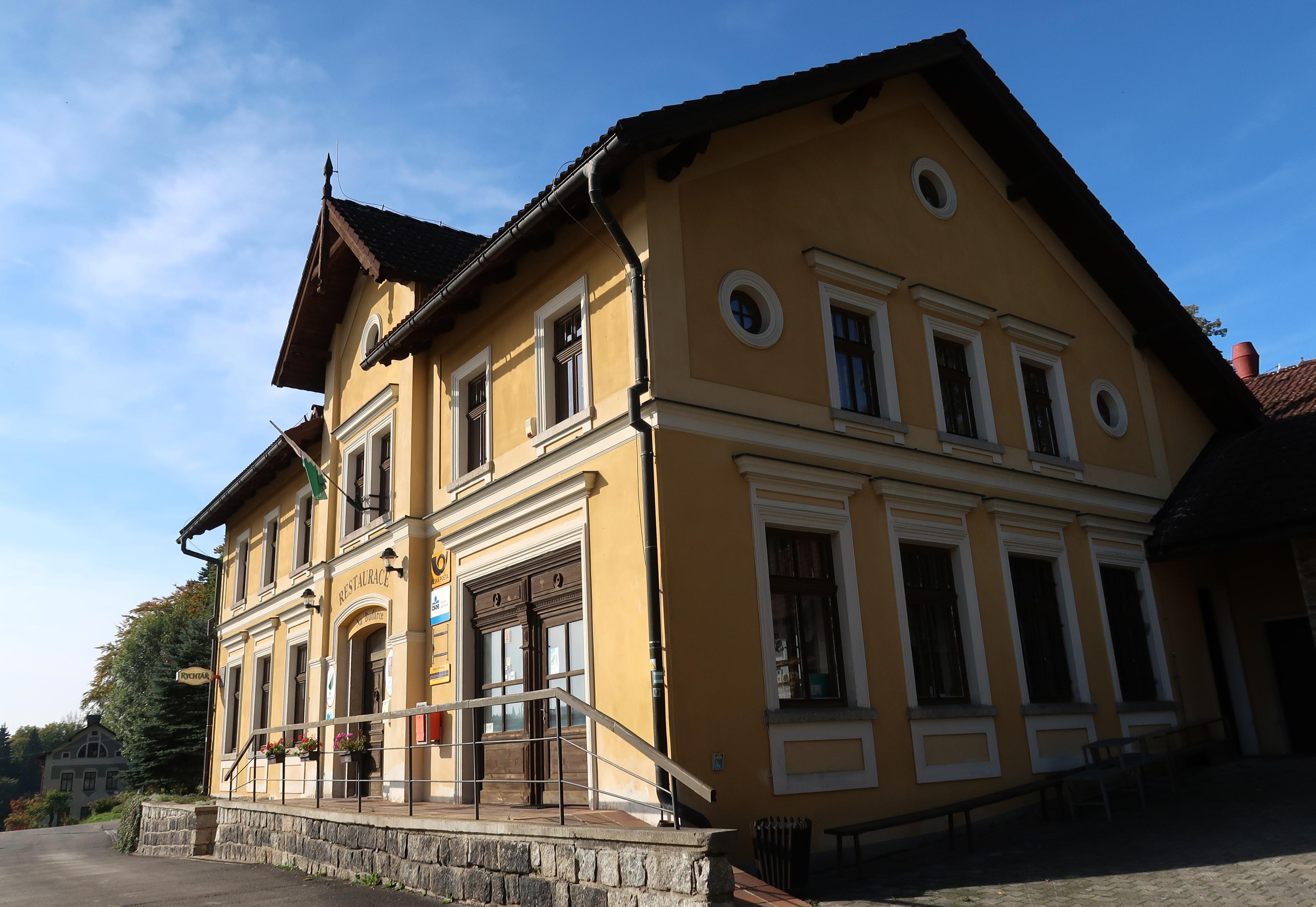 Obecní úřad Paseky nad Jizerou foto 2