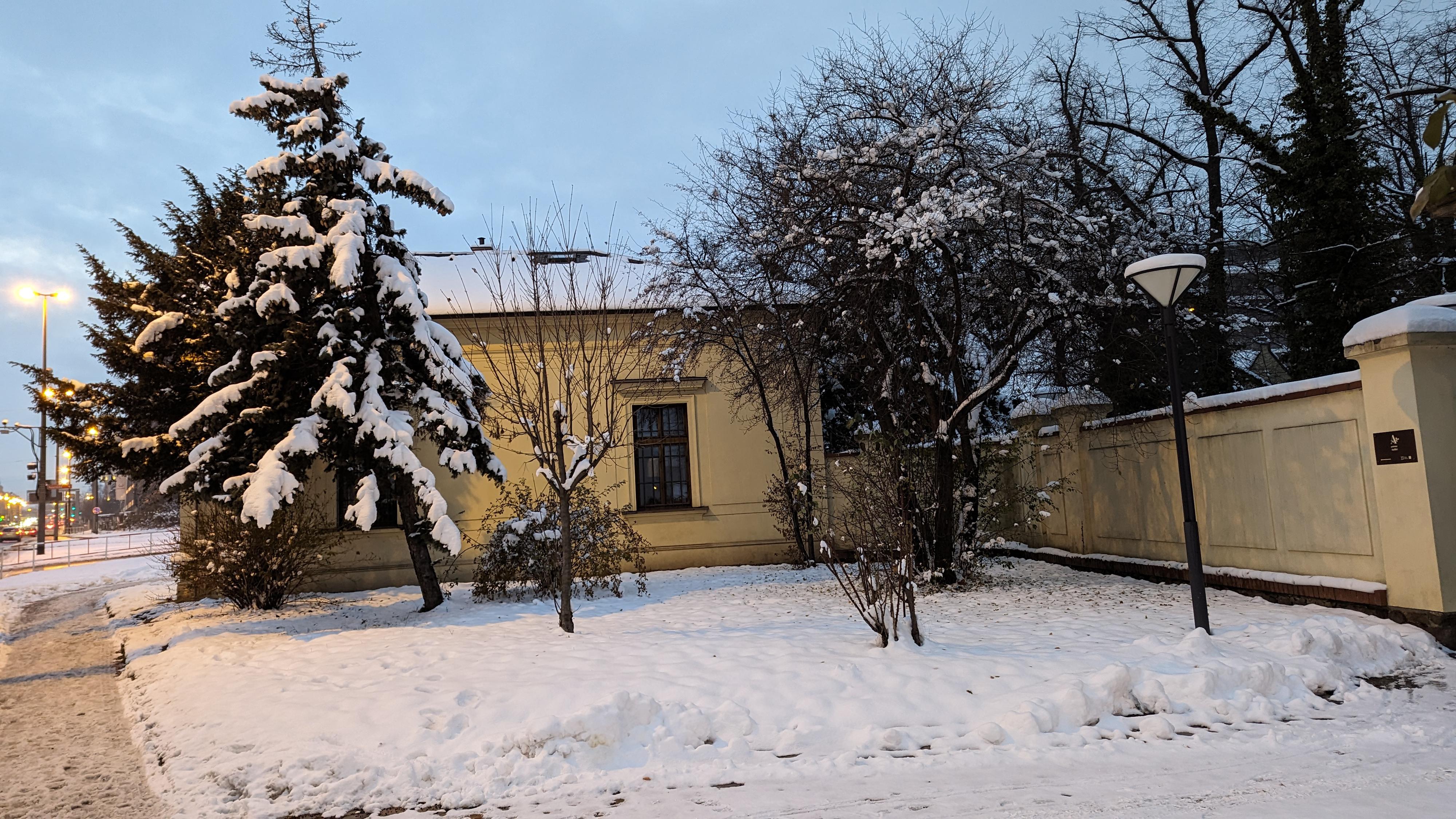 Náboženská obec Církve československé husitské v Praze 10 - Strašnice foto 2