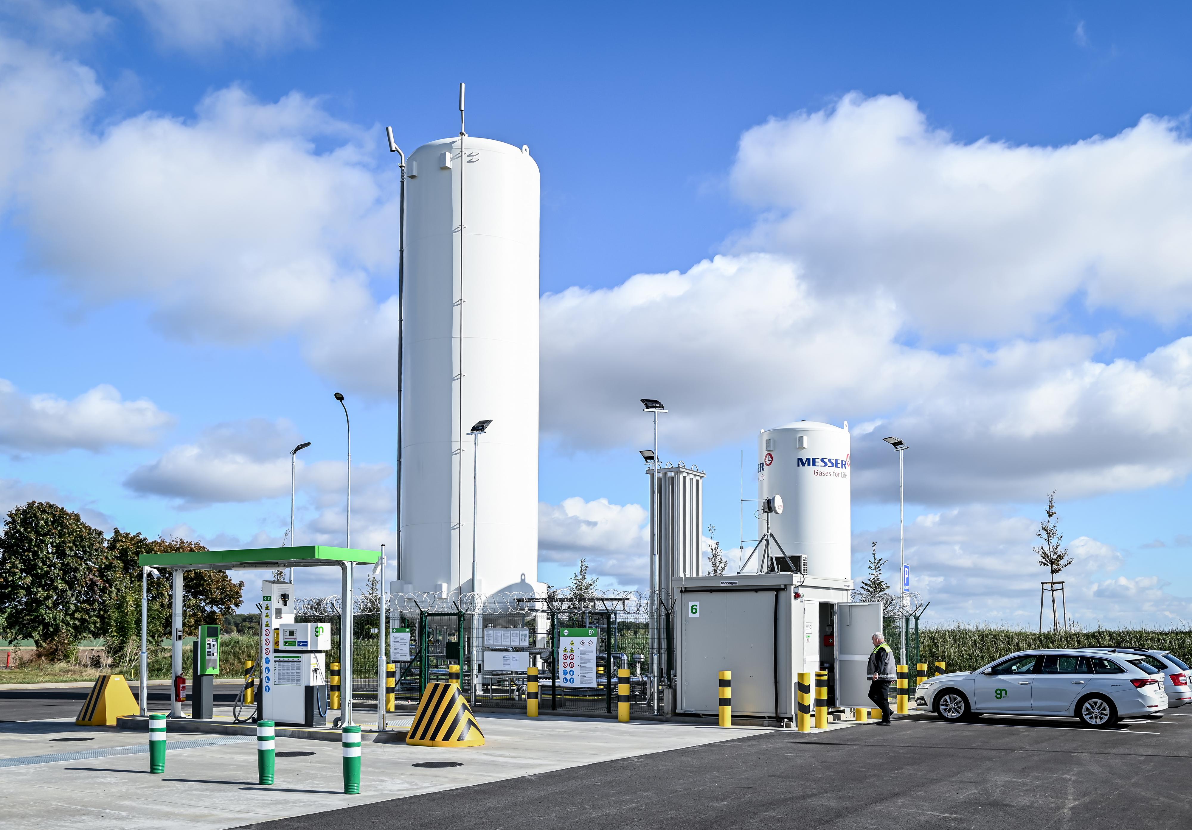 LNG stanice GasNet foto 2