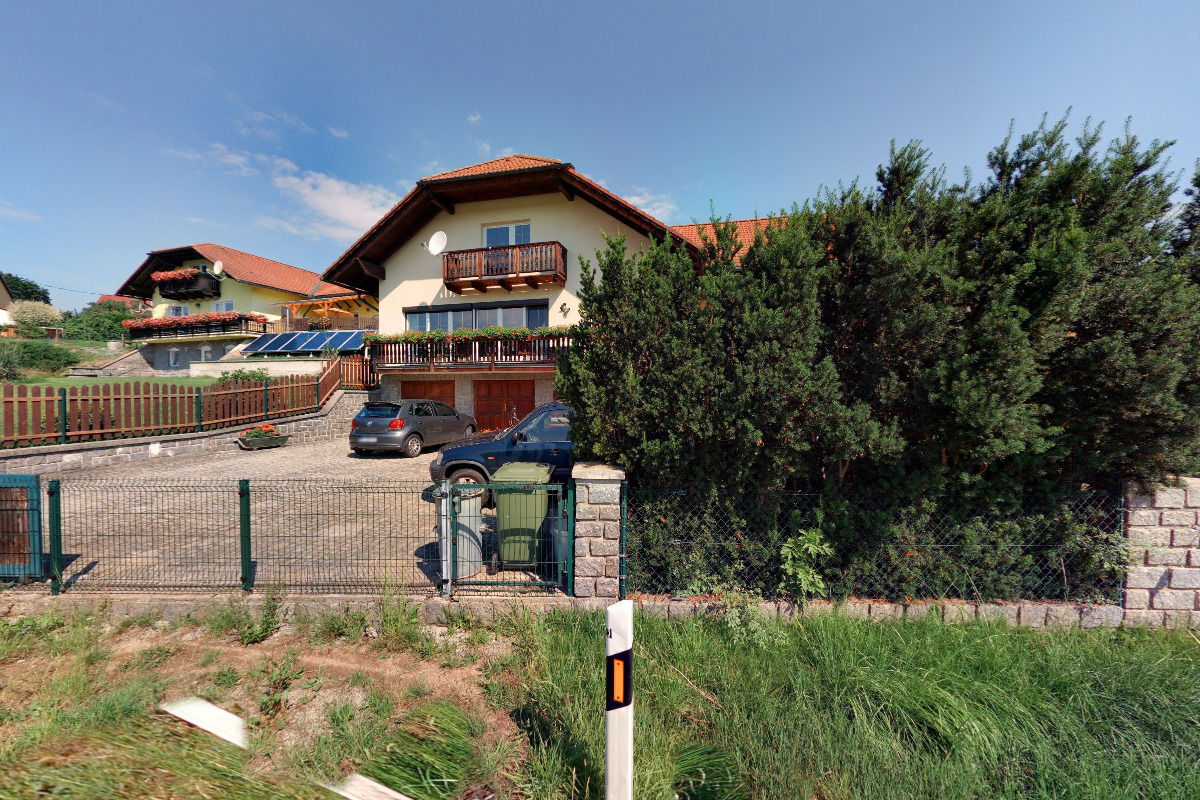 Šumavský domek v Záhoří