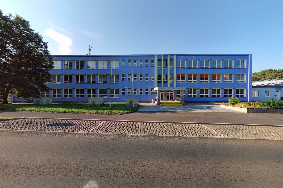 ZŠ Sokolov, Běžecká - Boženy Němcové foto 2