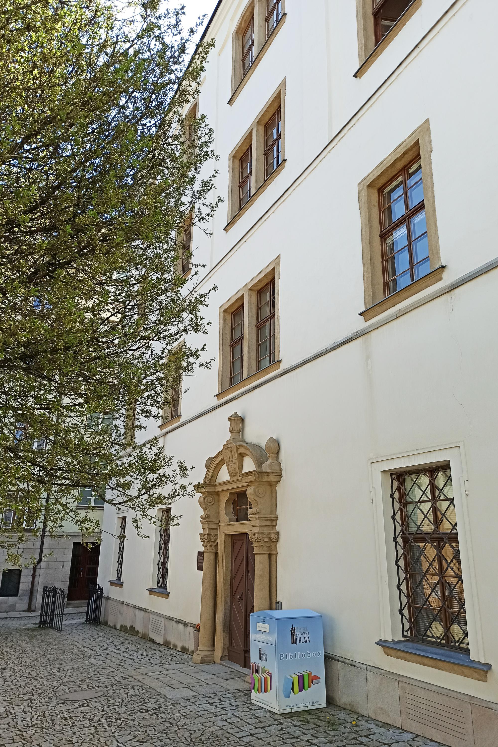 Městská knihovna Jihlava foto 2