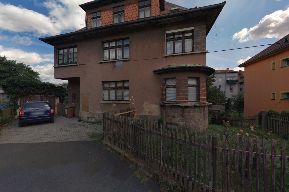 Pavel Varmus - Piano Chevar