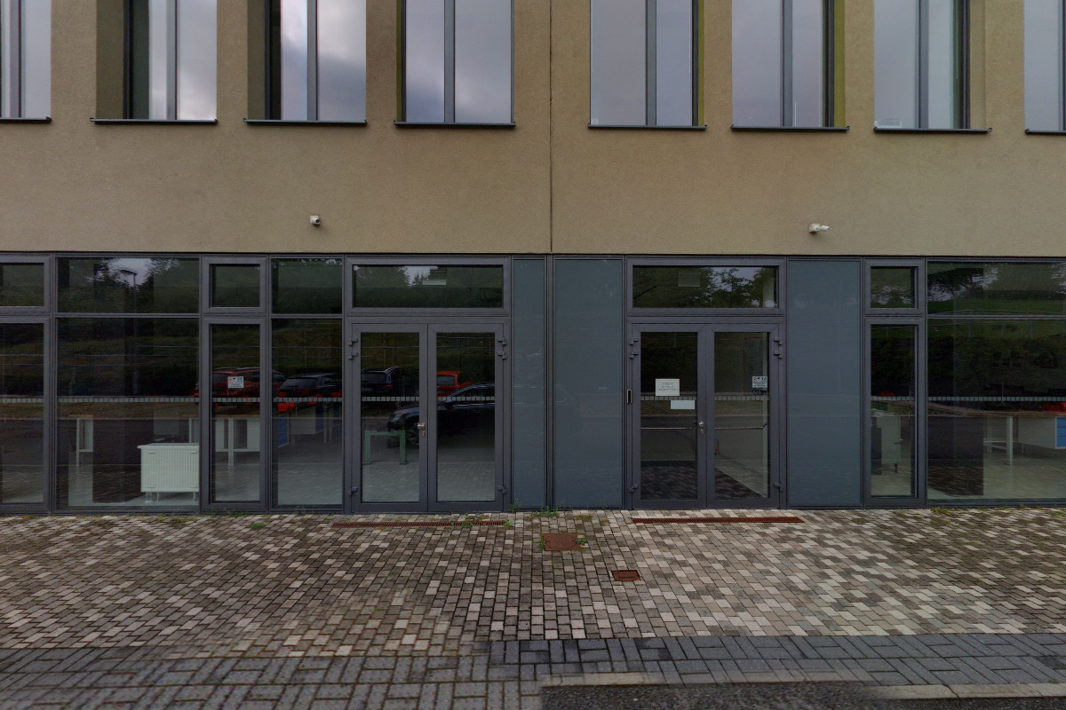 Střední průmyslová škola Ostrov foto 2