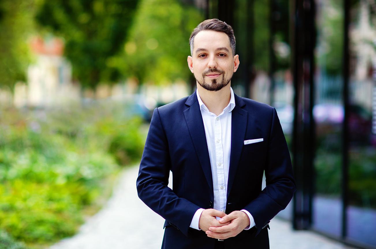 Mgr. Radek Novotný, advokát