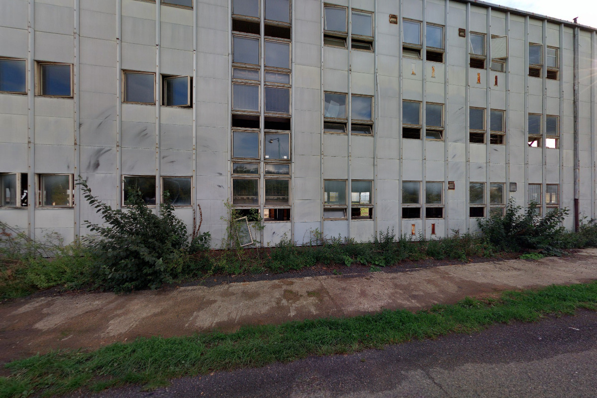 TITÁN, stěhování a přeprava strojů, s.r.o.