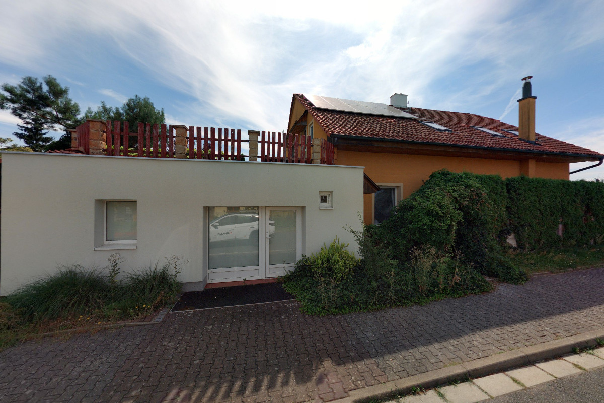 Lorene-J, fashion corporate