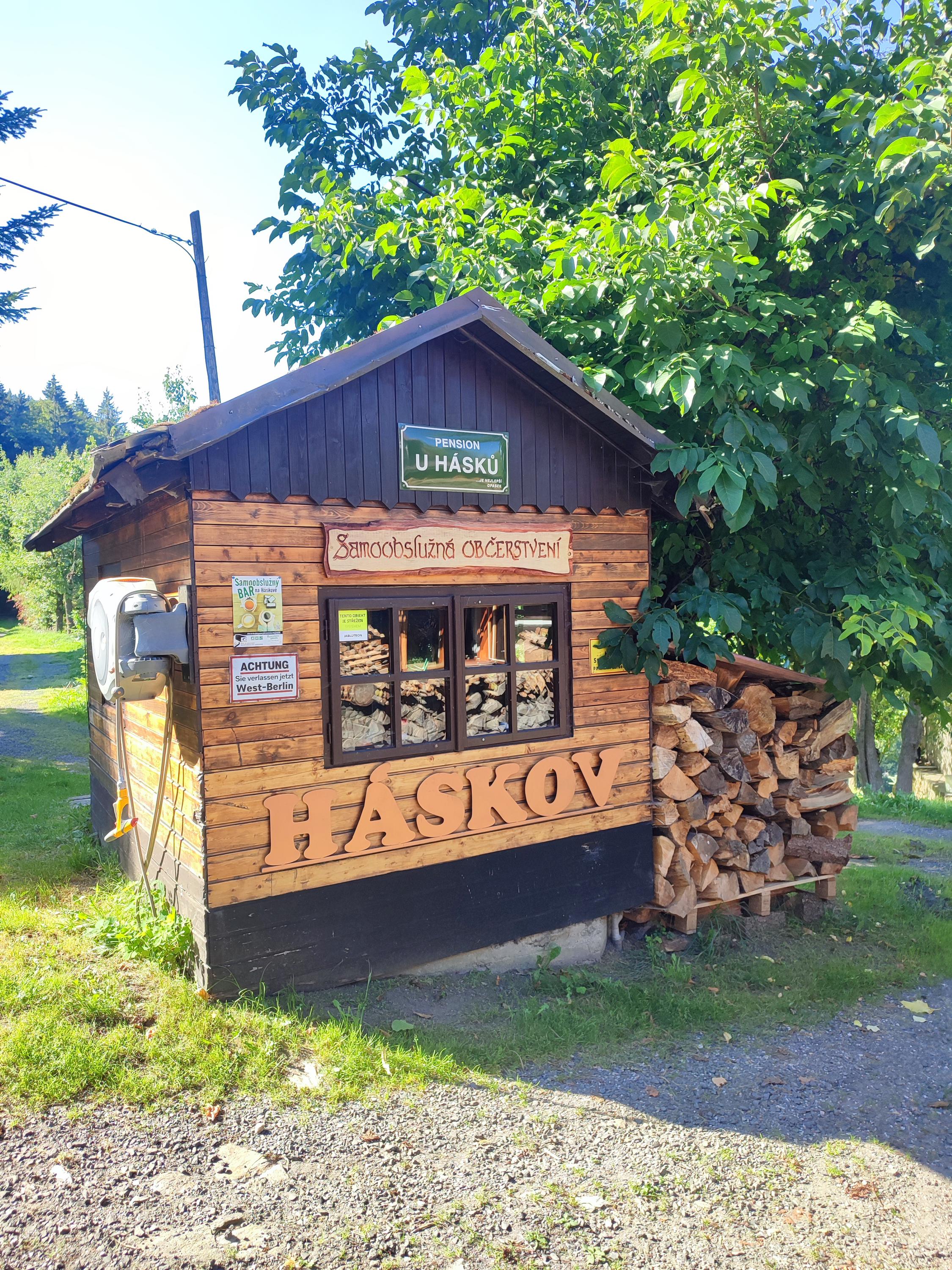 Samoobslužný bar na Háskově foto 2