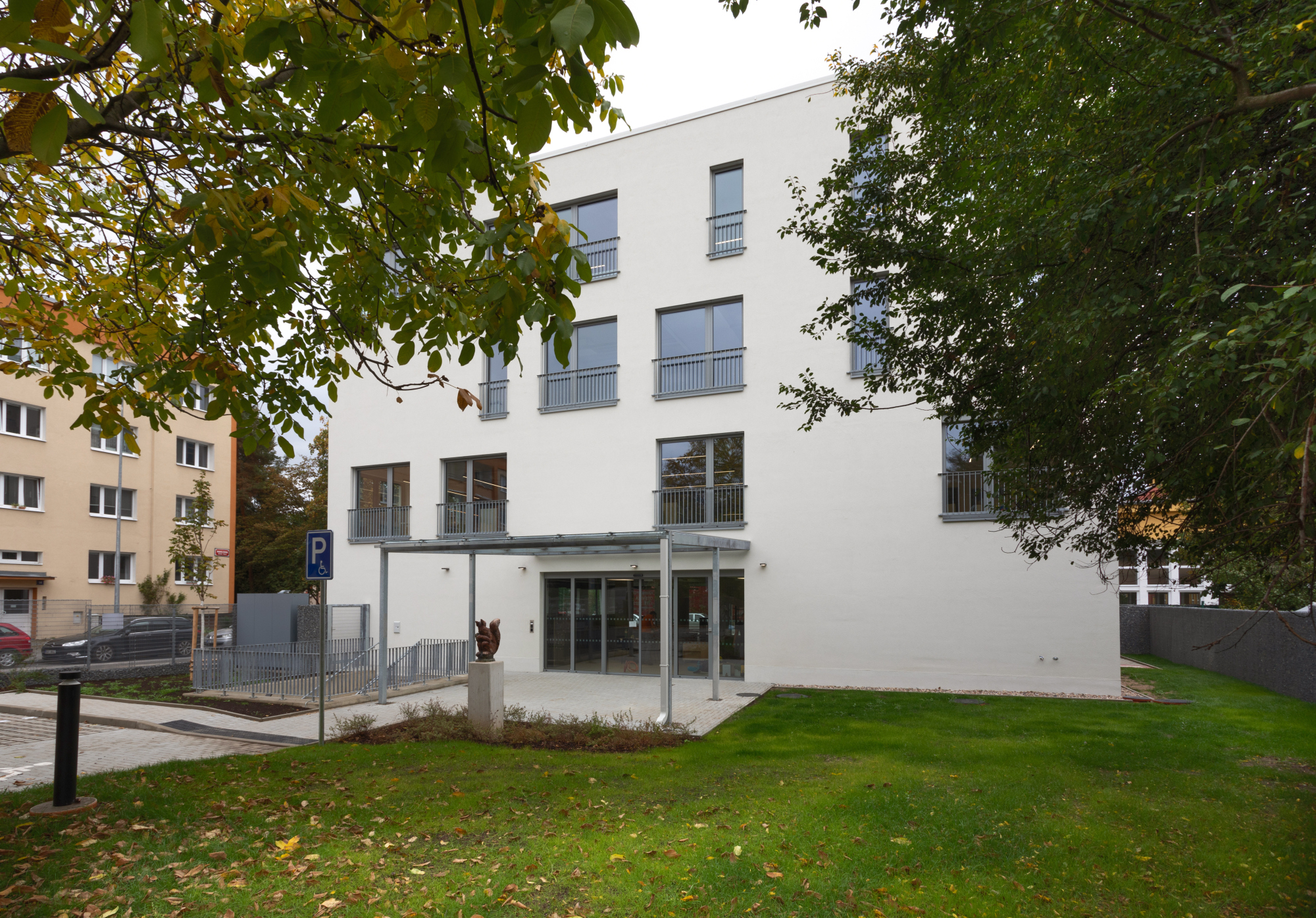 Městská knihovna v Praze - Petřiny foto 6