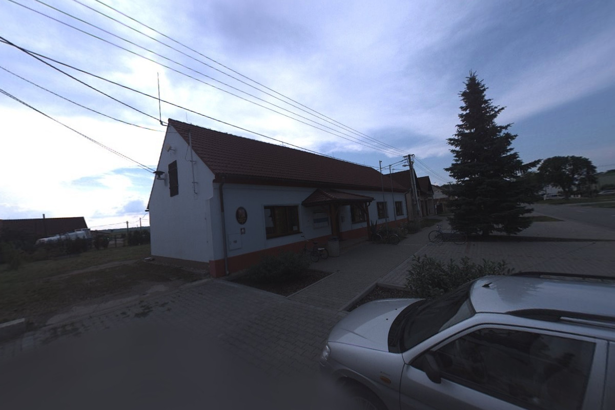 Cvrčovice - obecní úřad foto 2
