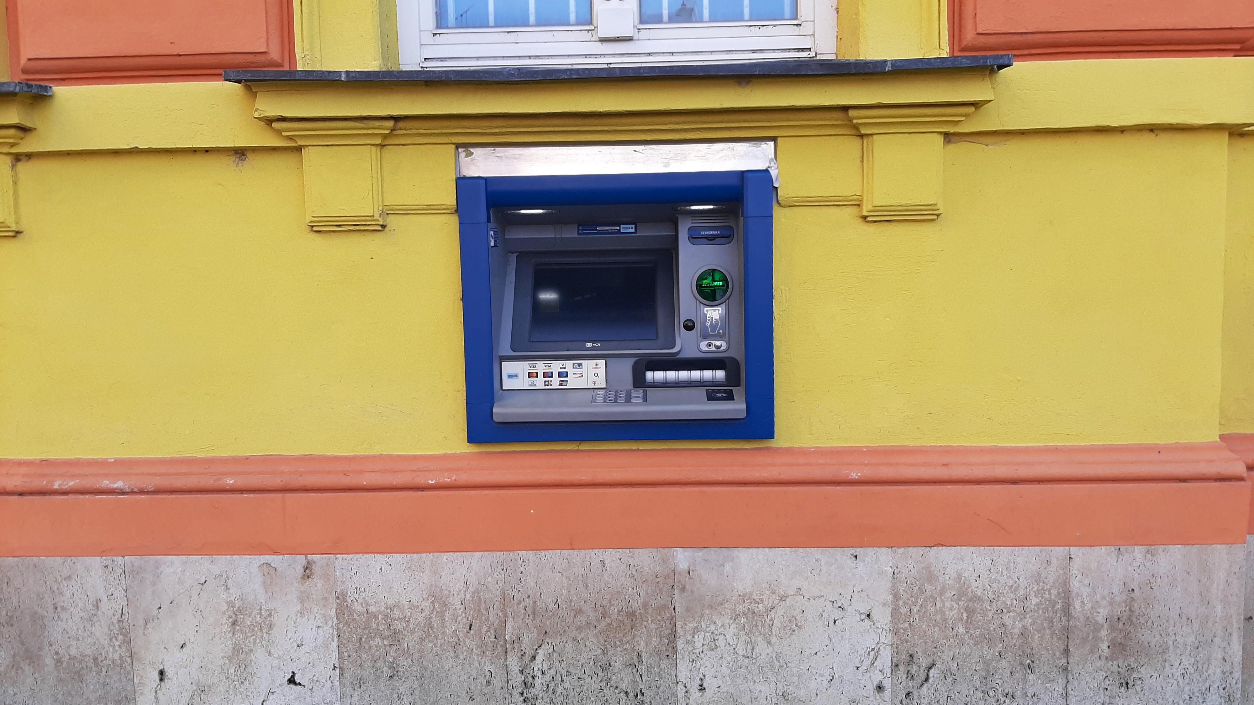 Bankomat České spořitelny foto 6