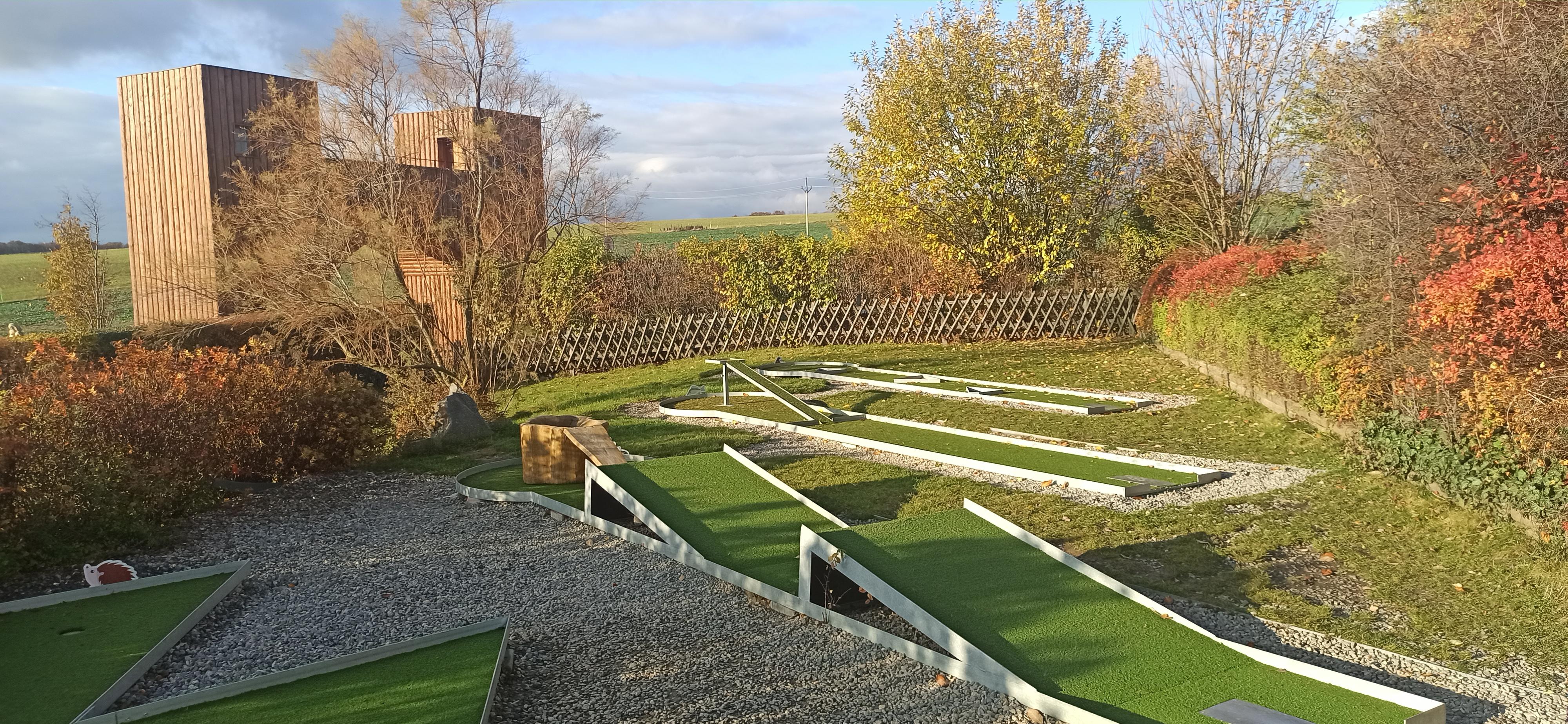 Minigolf Pod lopatkami - Bukovanský mlýn foto 5