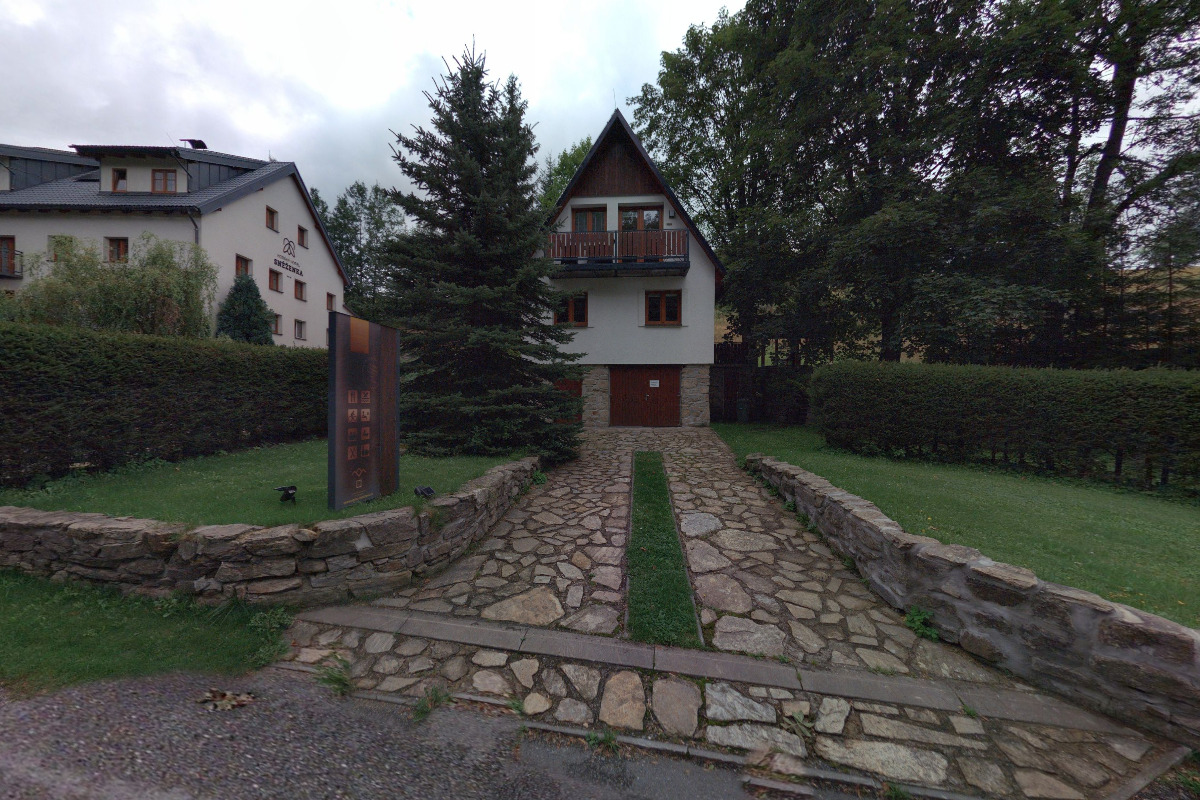 Horská chata u Sněženky