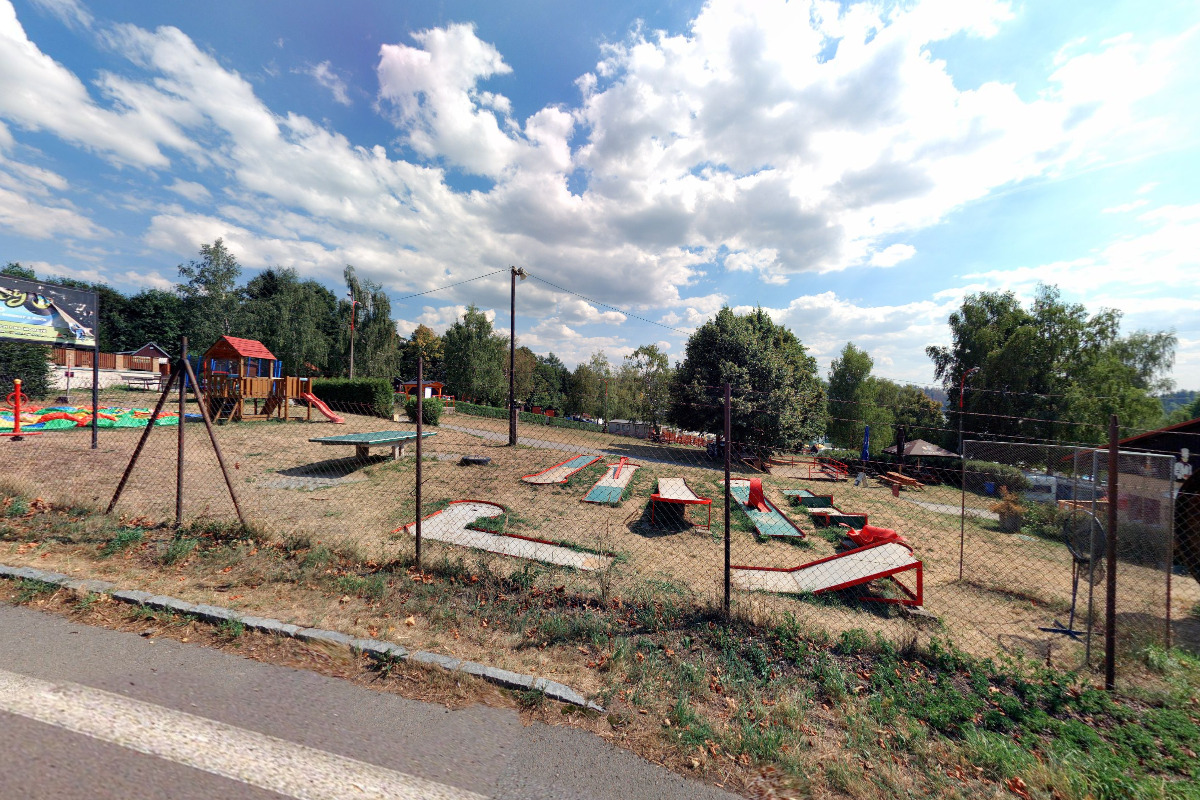 Minigolf Autokemp Seč Pláž
