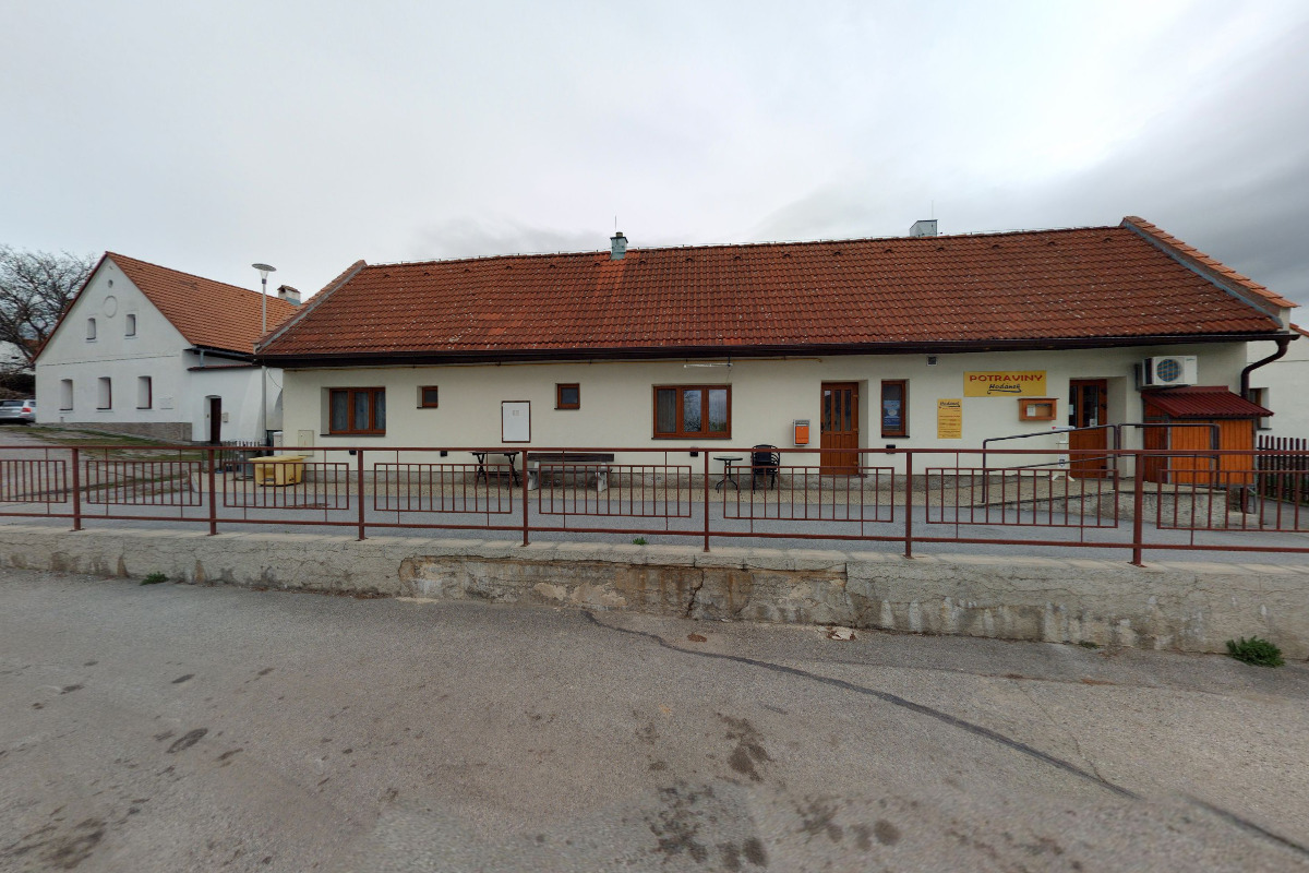 Potraviny Srnín 7 foto 2
