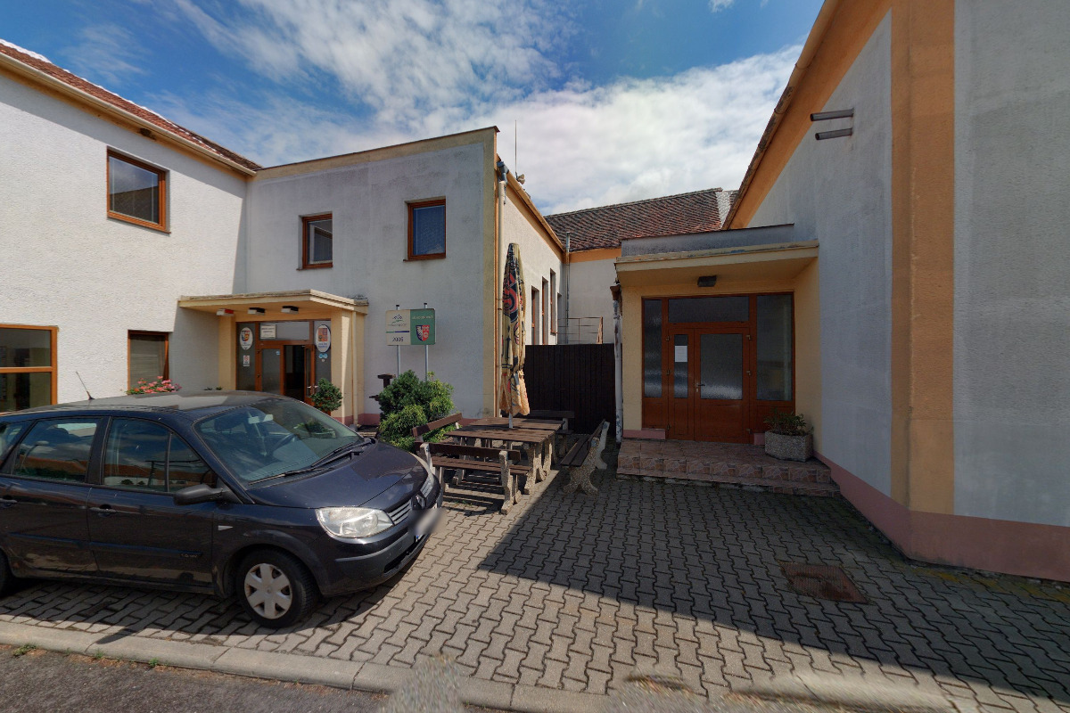 Mladoňovice - obecní úřad foto 2